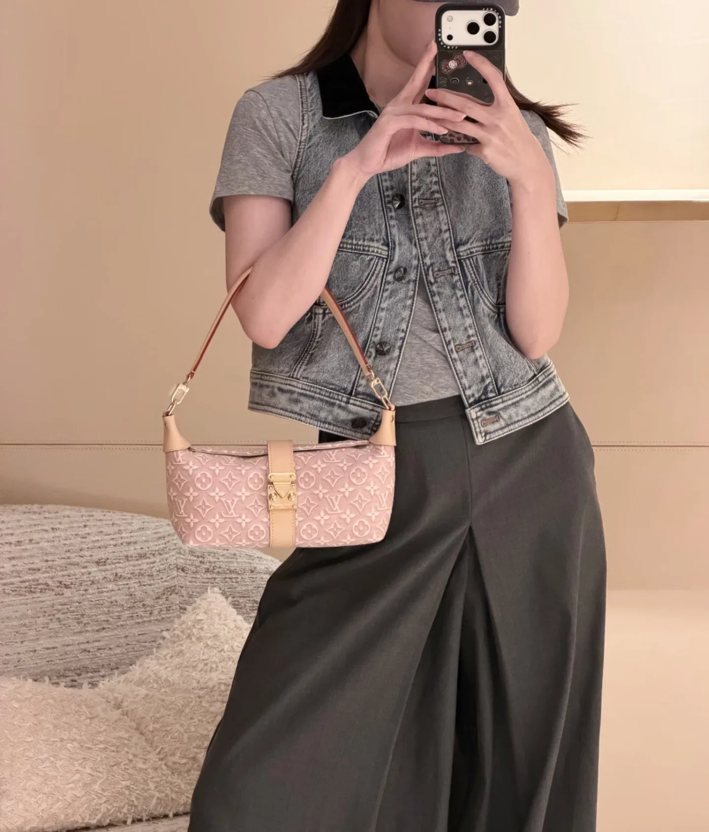 LV 27FW LDWAQLG 142 미니백 24