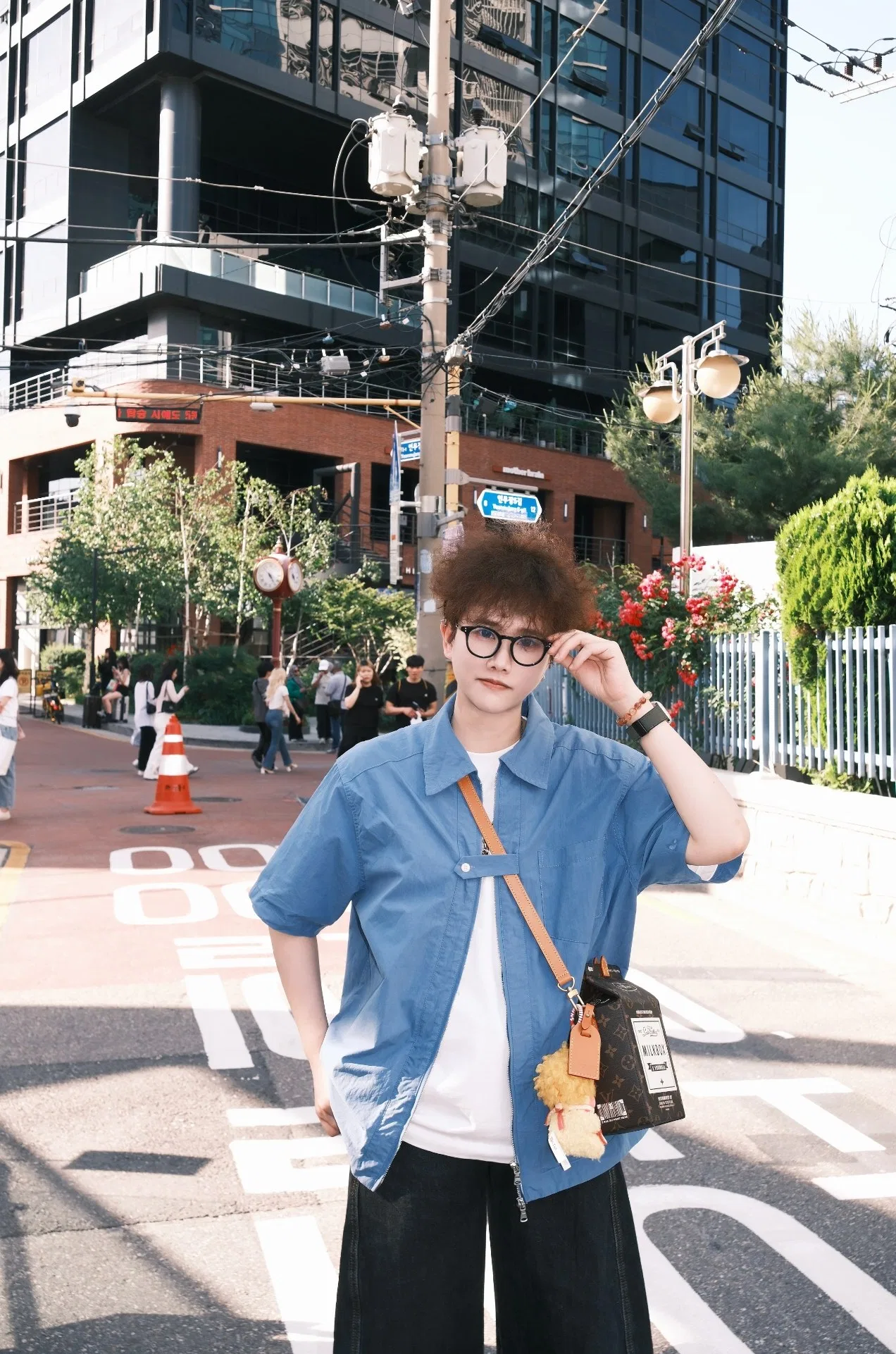 LV 27FW LDWAQLG 143 미니백 15