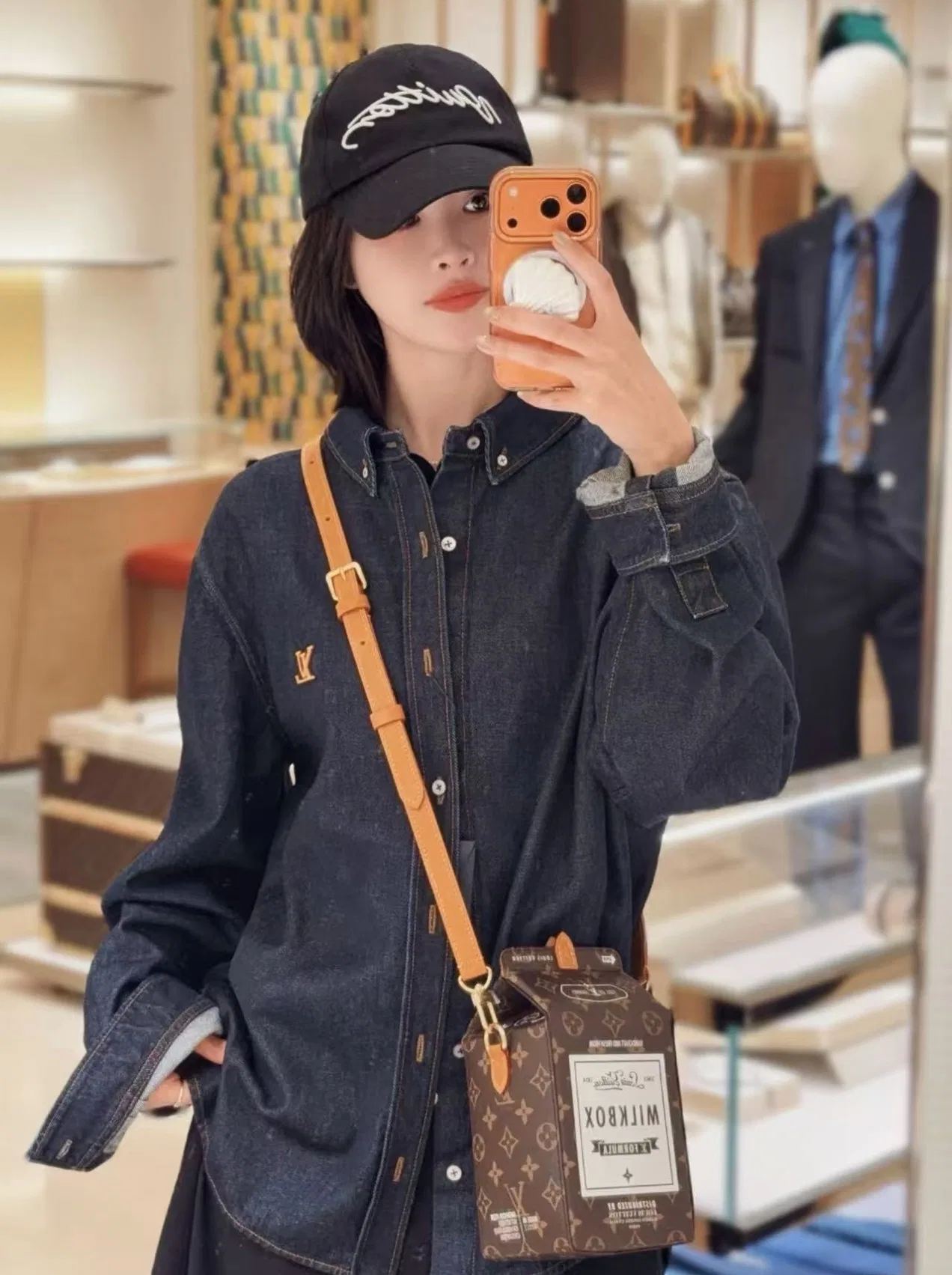 LV 27FW LDWAQLG 143 미니백 19