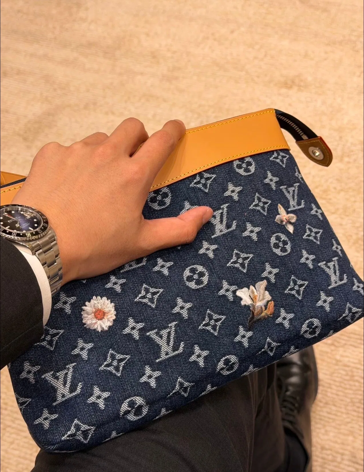 LV 27FW LDWAQLG 147 클러치 21