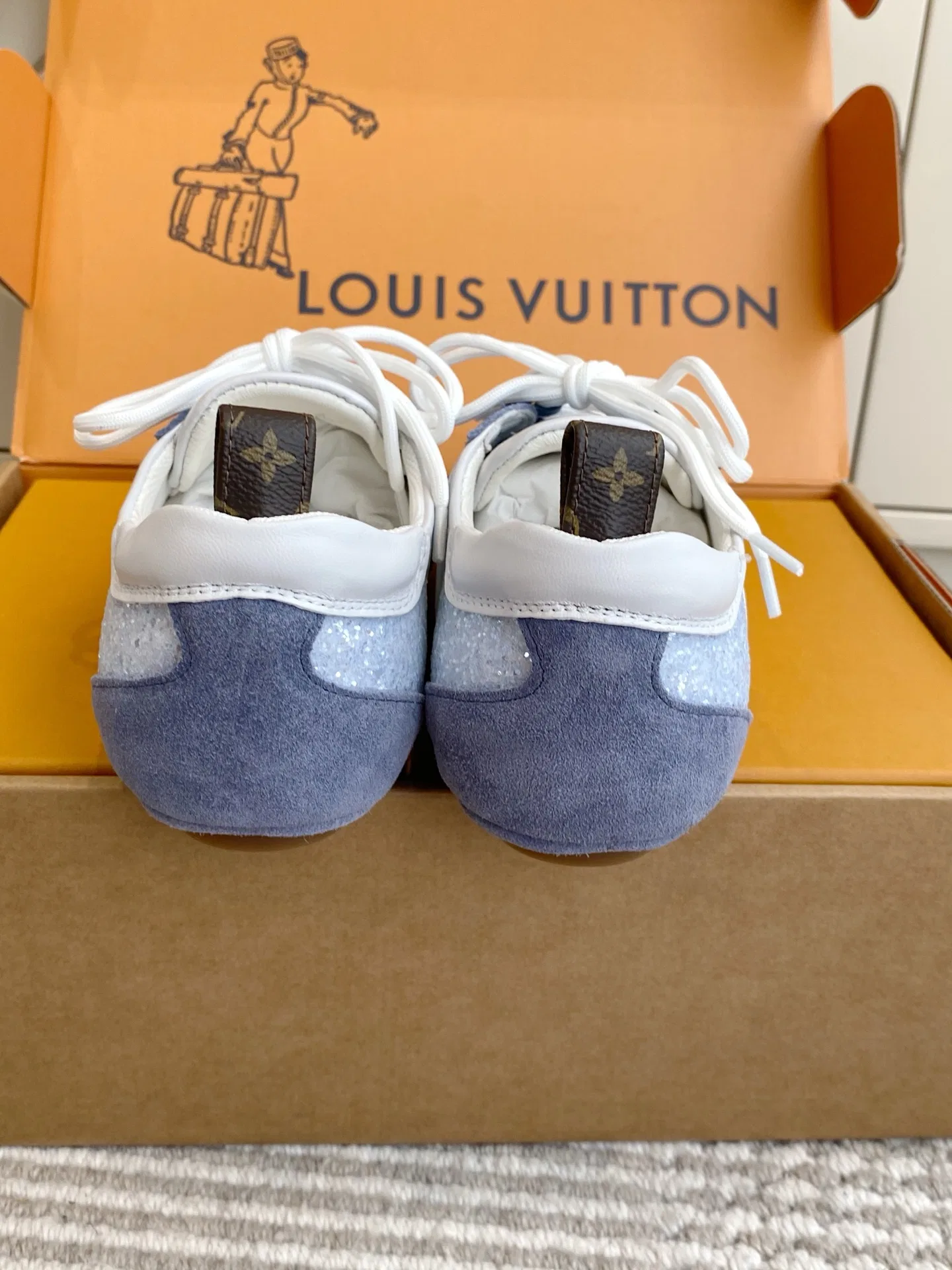 LV 27FW LDWAQLG 150 스니커즈 14