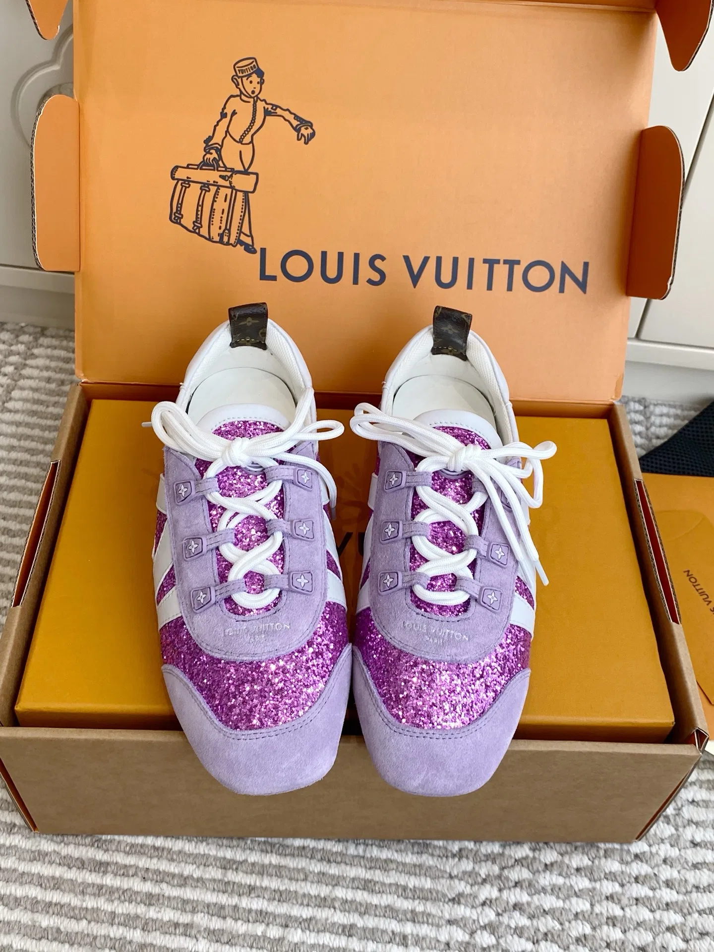LV 27FW LDWAQLG 150 스니커즈 16