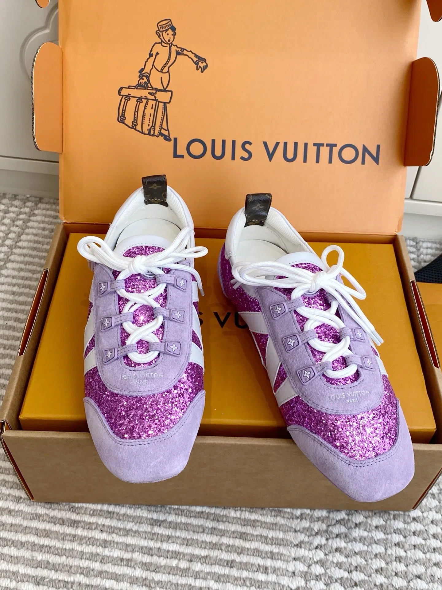 LV 27FW LDWAQLG 150 스니커즈 18