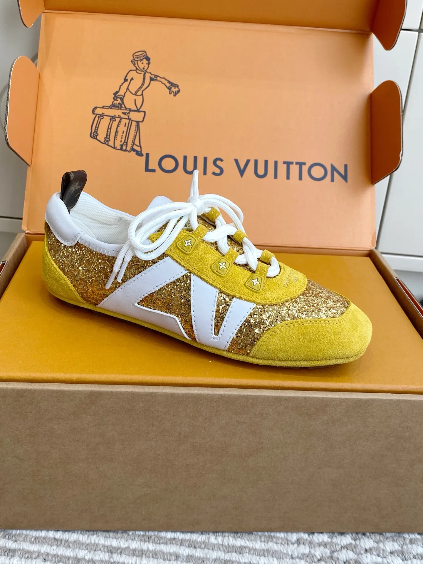 LV 27FW LDWAQLG 150 스니커즈 33