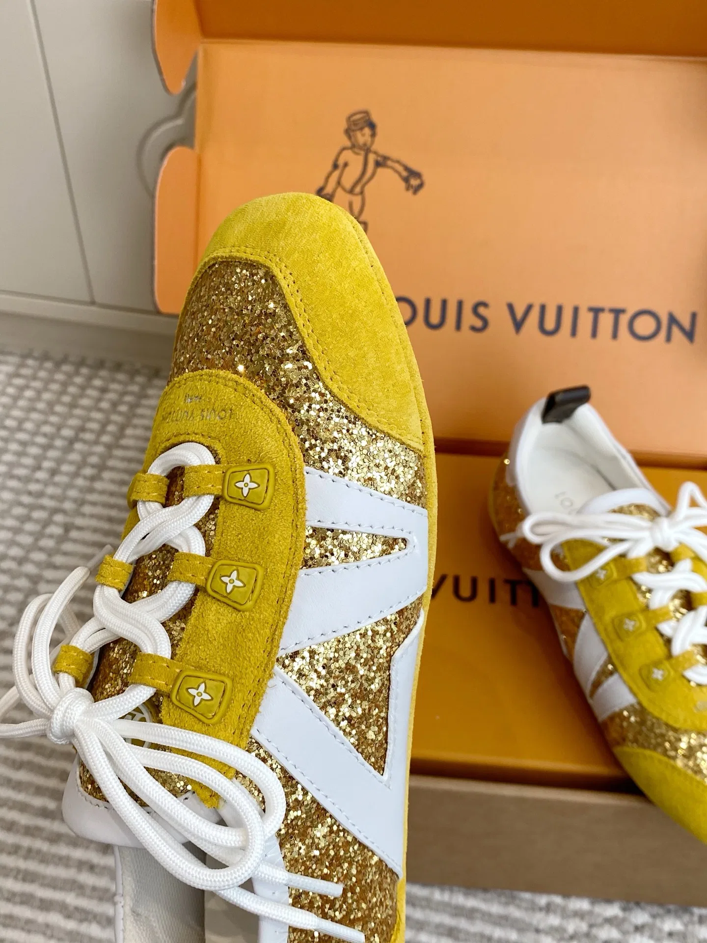 LV 27FW LDWAQLG 150 스니커즈 34