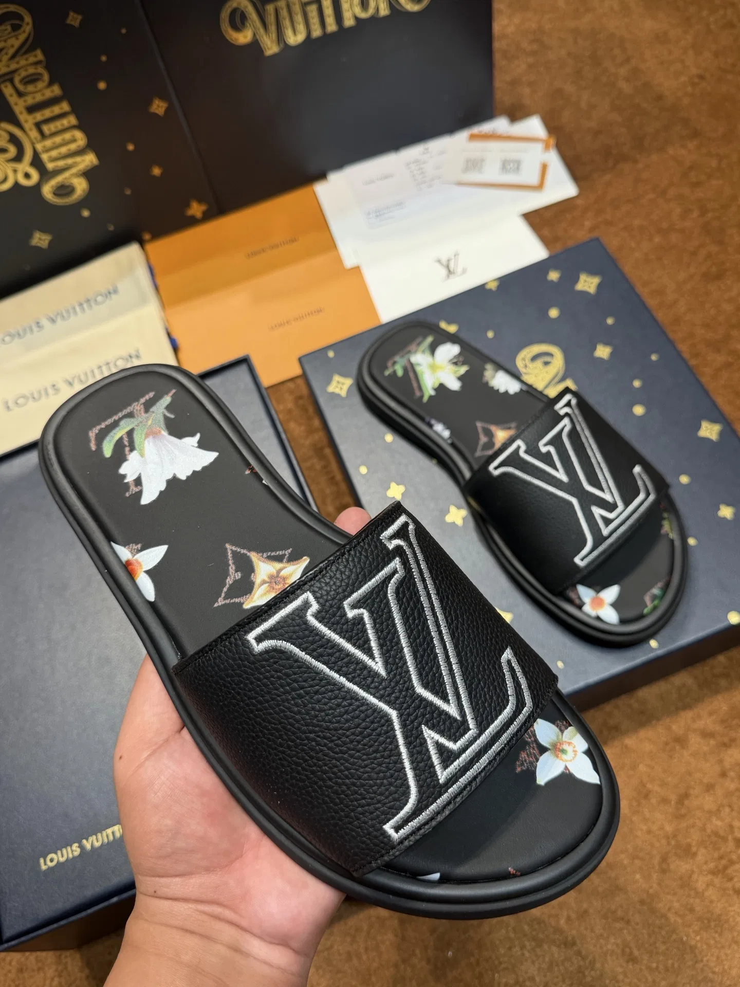LV 27FW LDWAQLG 151 슬리퍼 36