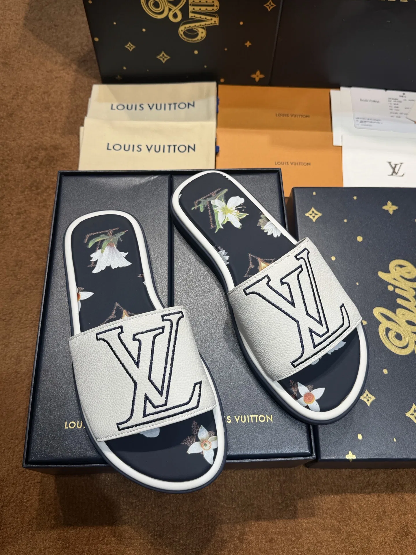LV 27FW LDWAQLG 151 슬리퍼 40