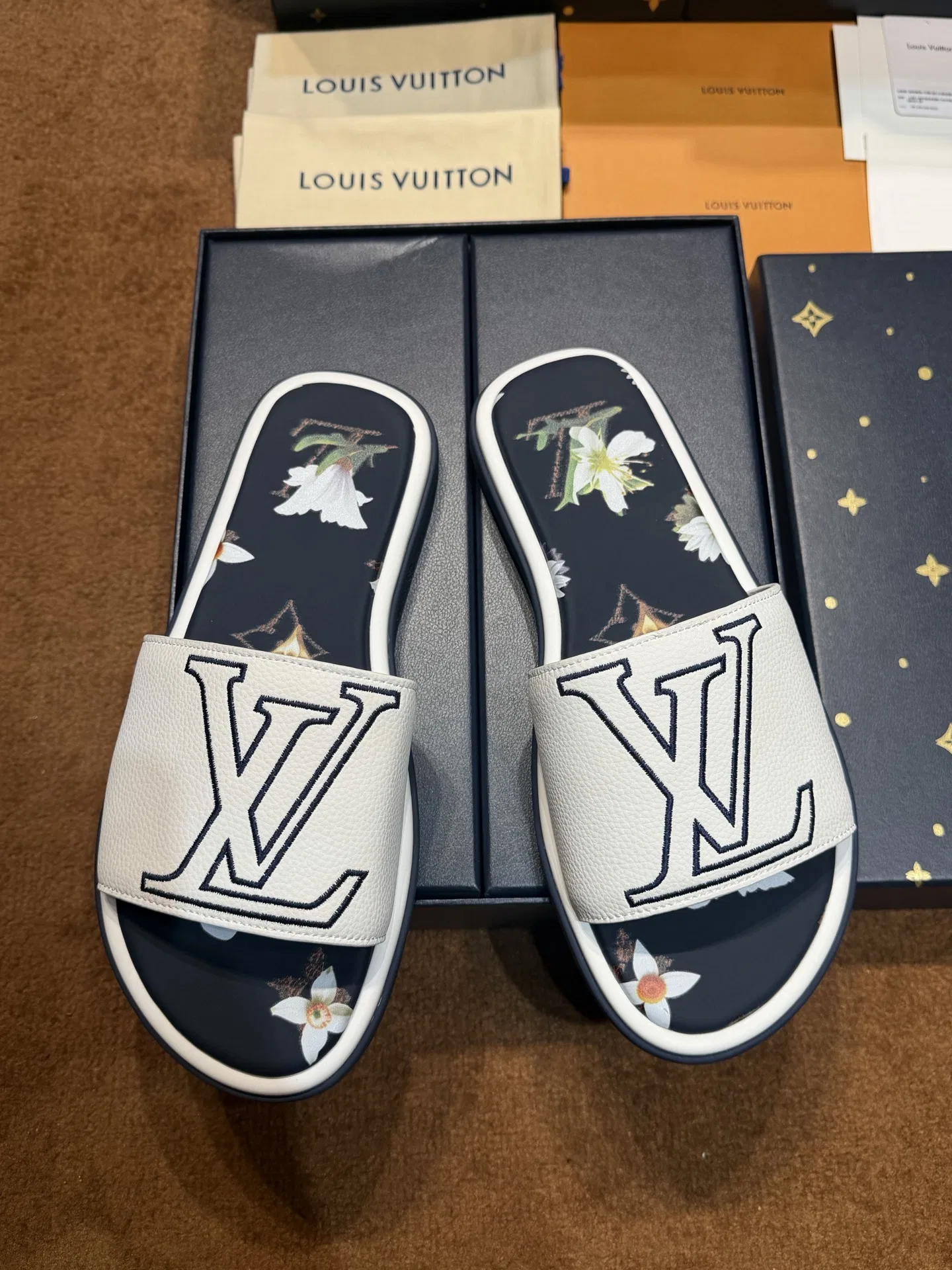 LV 27FW LDWAQLG 151 슬리퍼 45