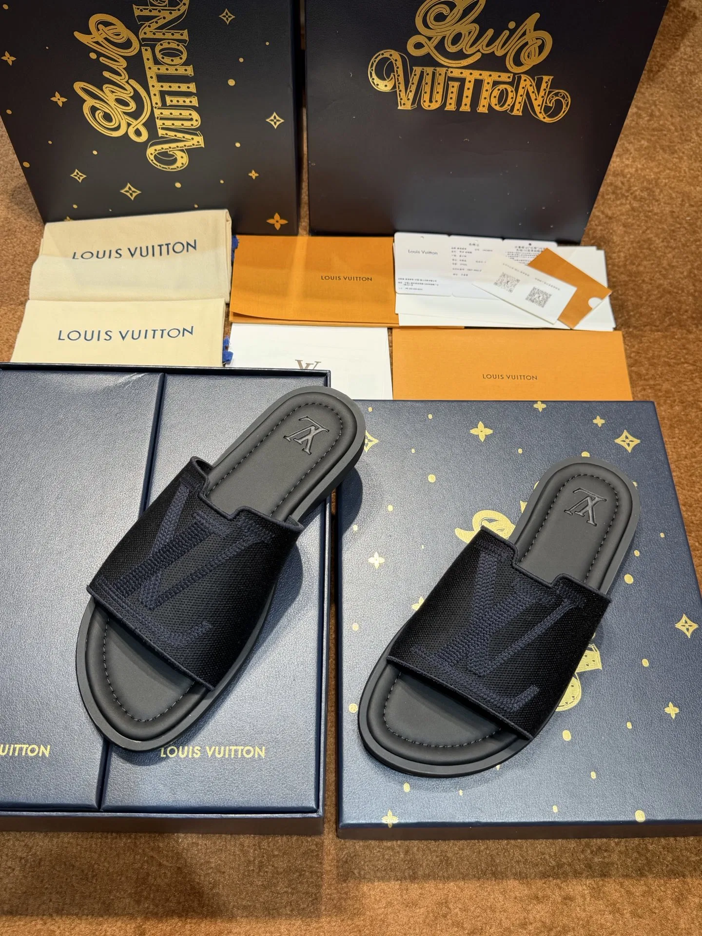 LV 27FW LDWAQLG 152 슬리퍼 9