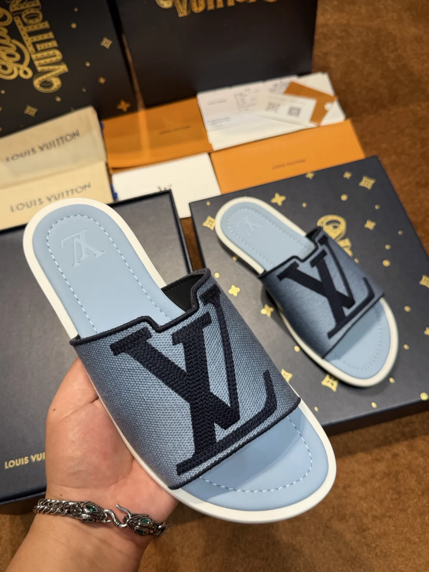 LV 27FW LDWAQLG 152 슬리퍼 16