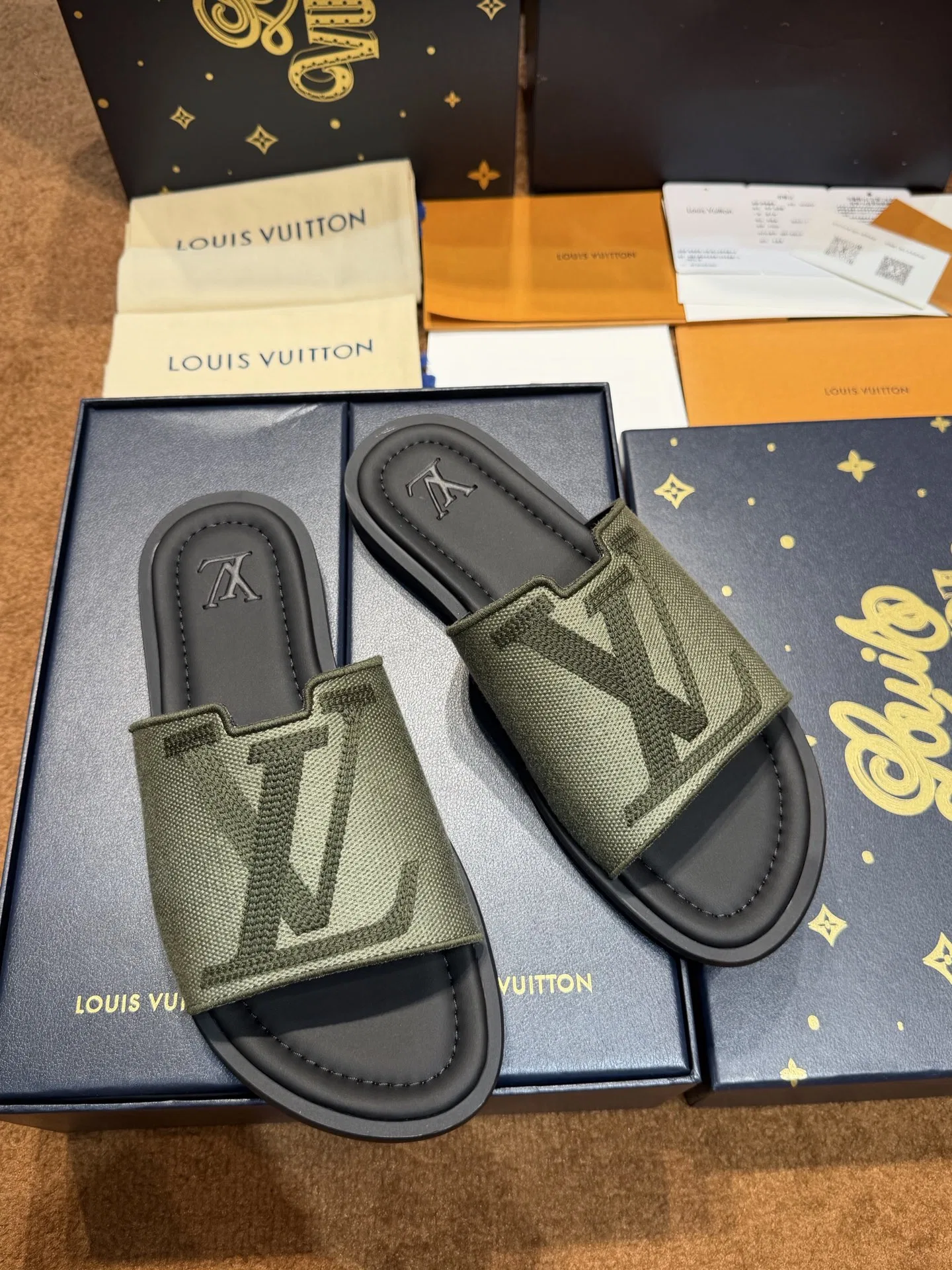 LV 27FW LDWAQLG 152 슬리퍼 24