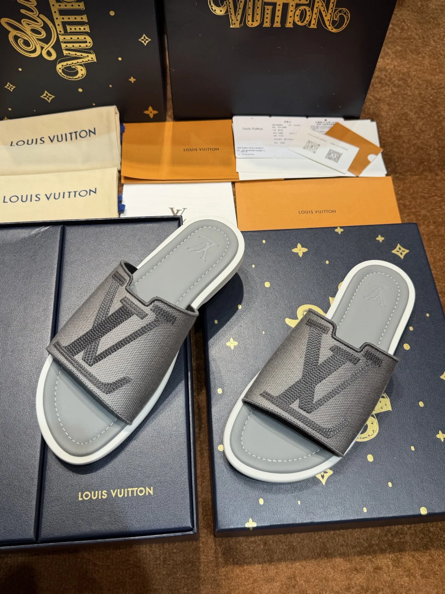 LV 27FW LDWAQLG 152 슬리퍼 40