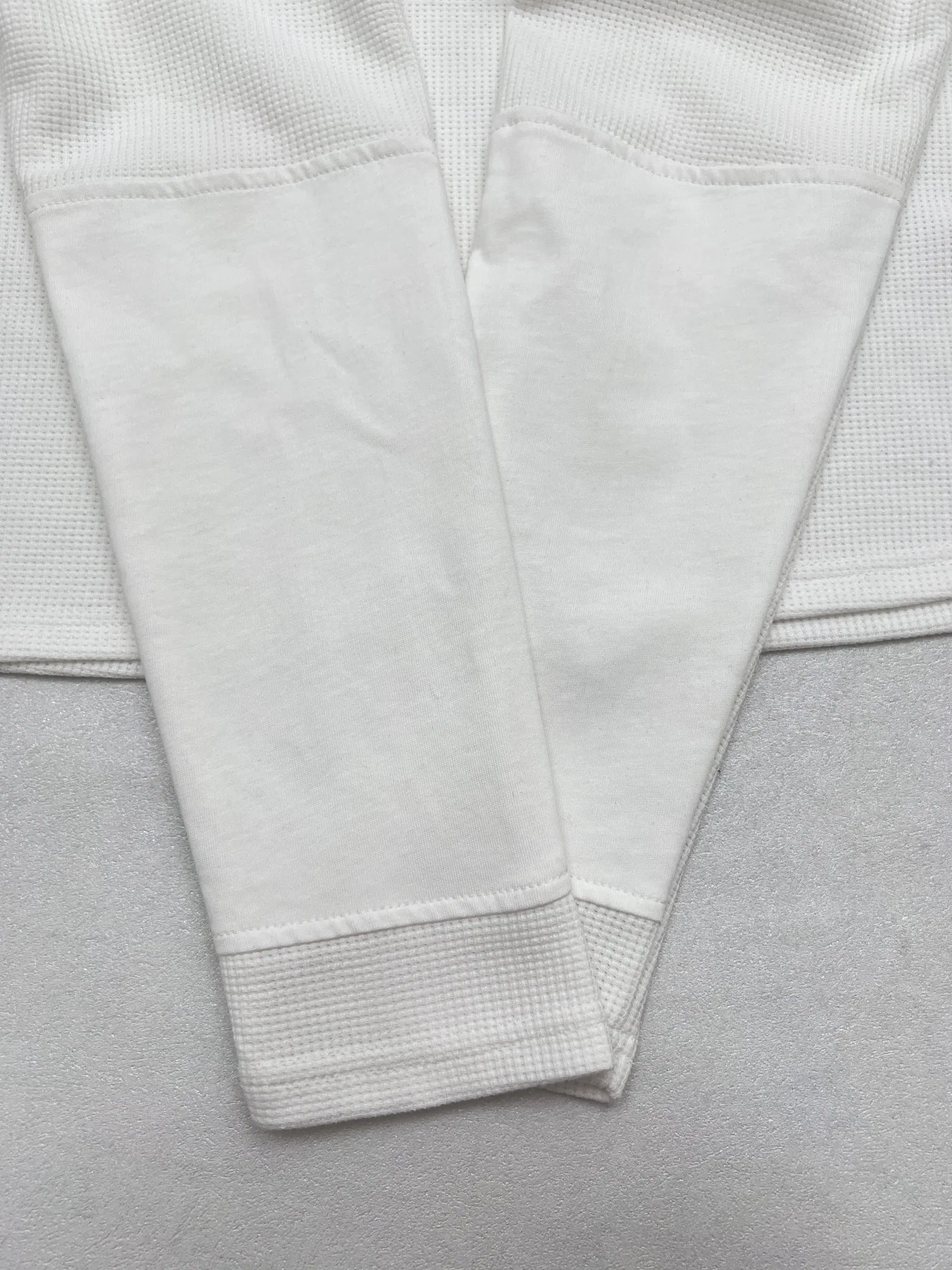 LV 27FW NOGJIQS 002 롱슬리브 9