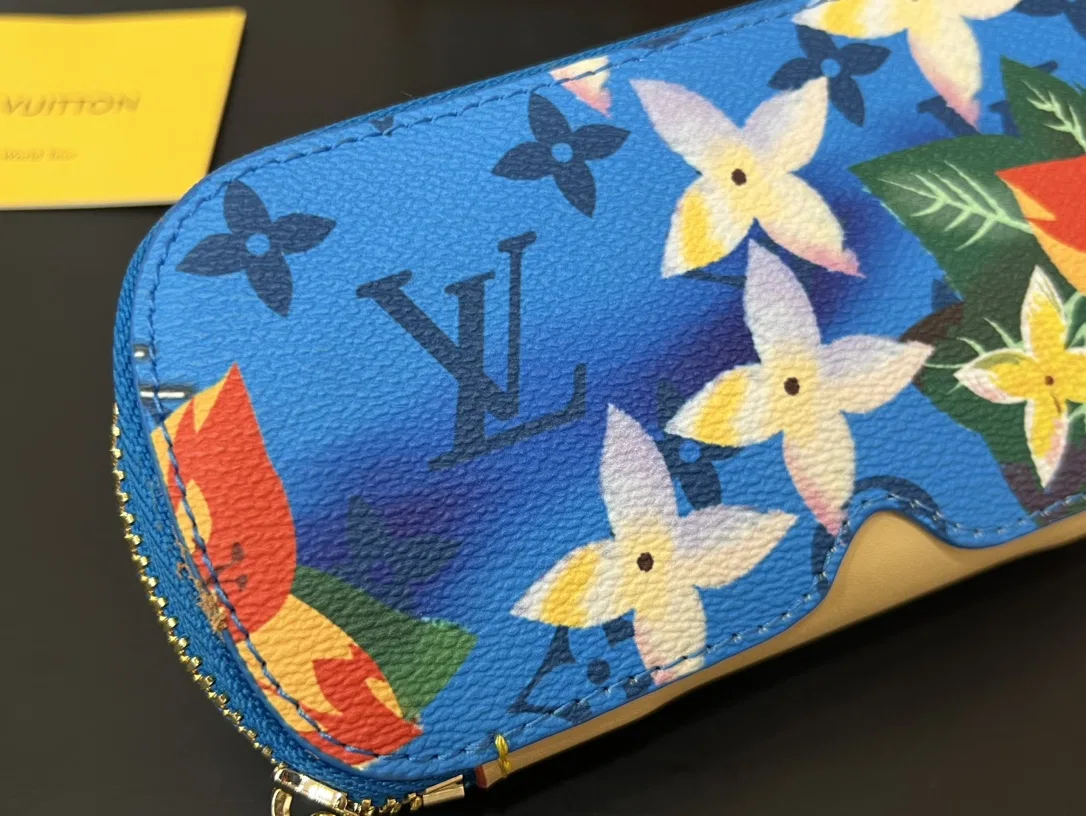 LV 27FW NSOVAAJ 003 선글라스보관함 8