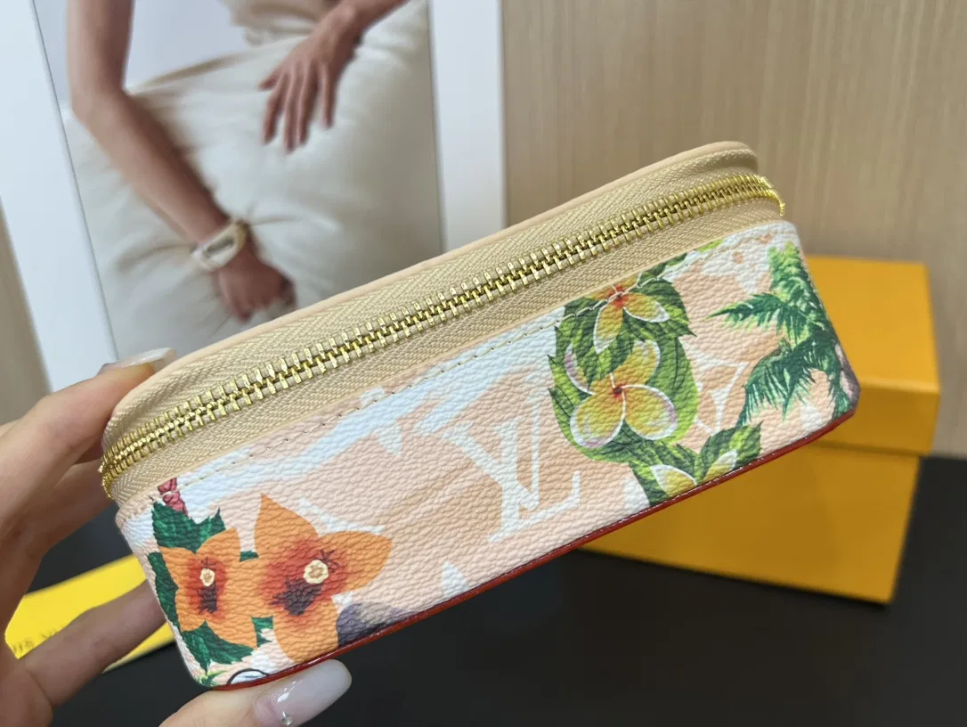 LV 27FW NSOVAAJ 003 선글라스보관함 12