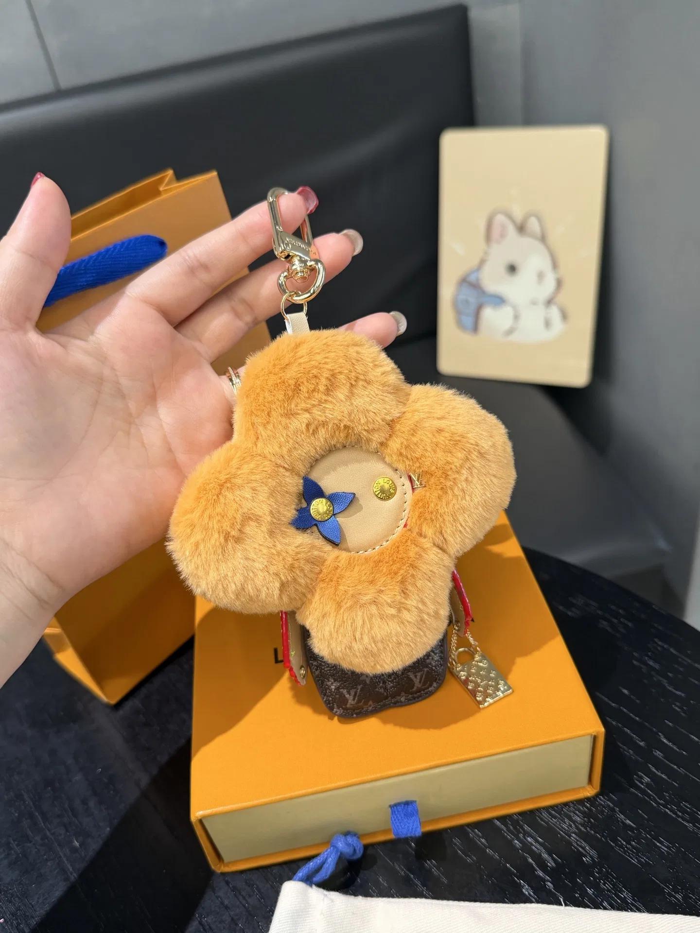 LV 27FW NSOVAAJ 006 키링 9