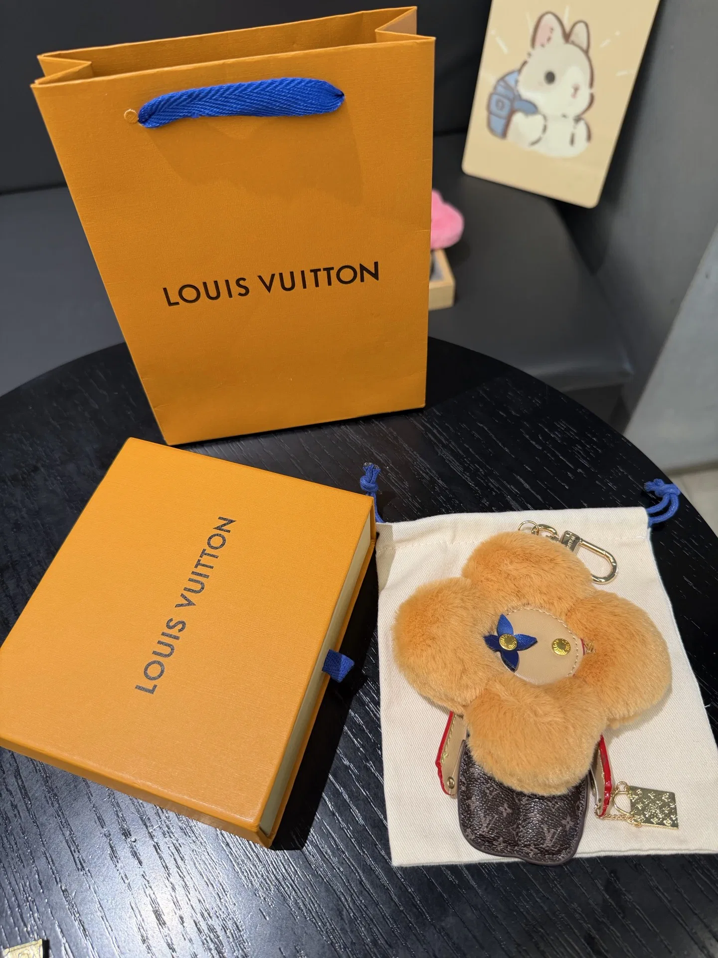 LV 27FW NSOVAAJ 006 키링 14