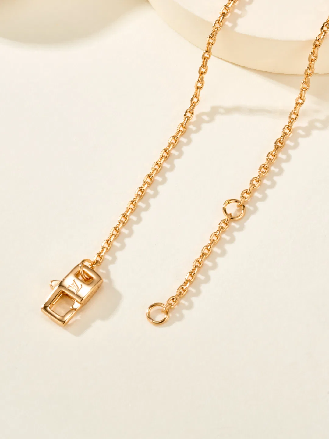 LV 27FW NSOVAAJ 011 목걸이 8