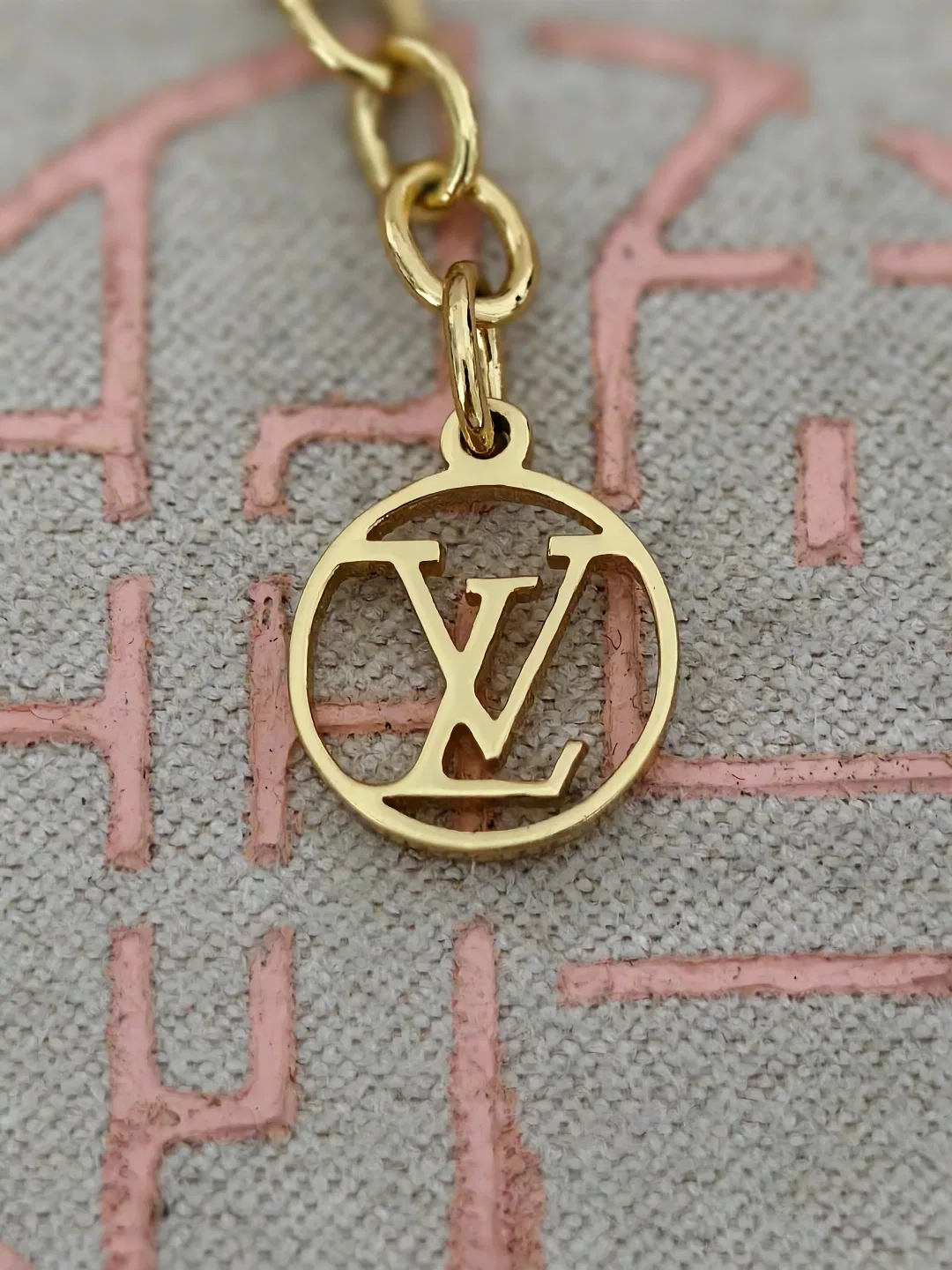 LV 27FW NSOVAAJ 030 팔찌 8