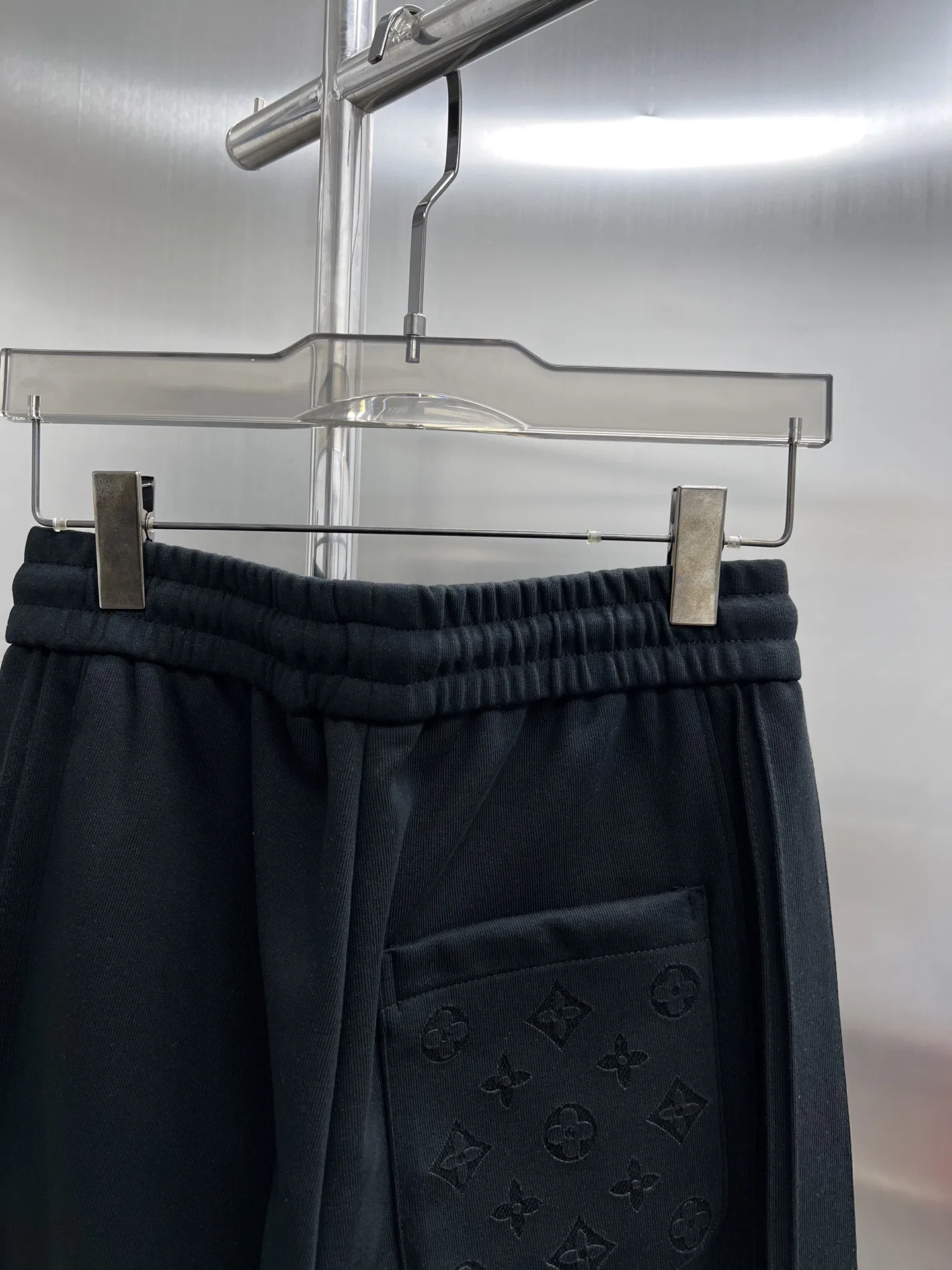 LV 27FW PXOPLTT 031 스웻팬츠 8