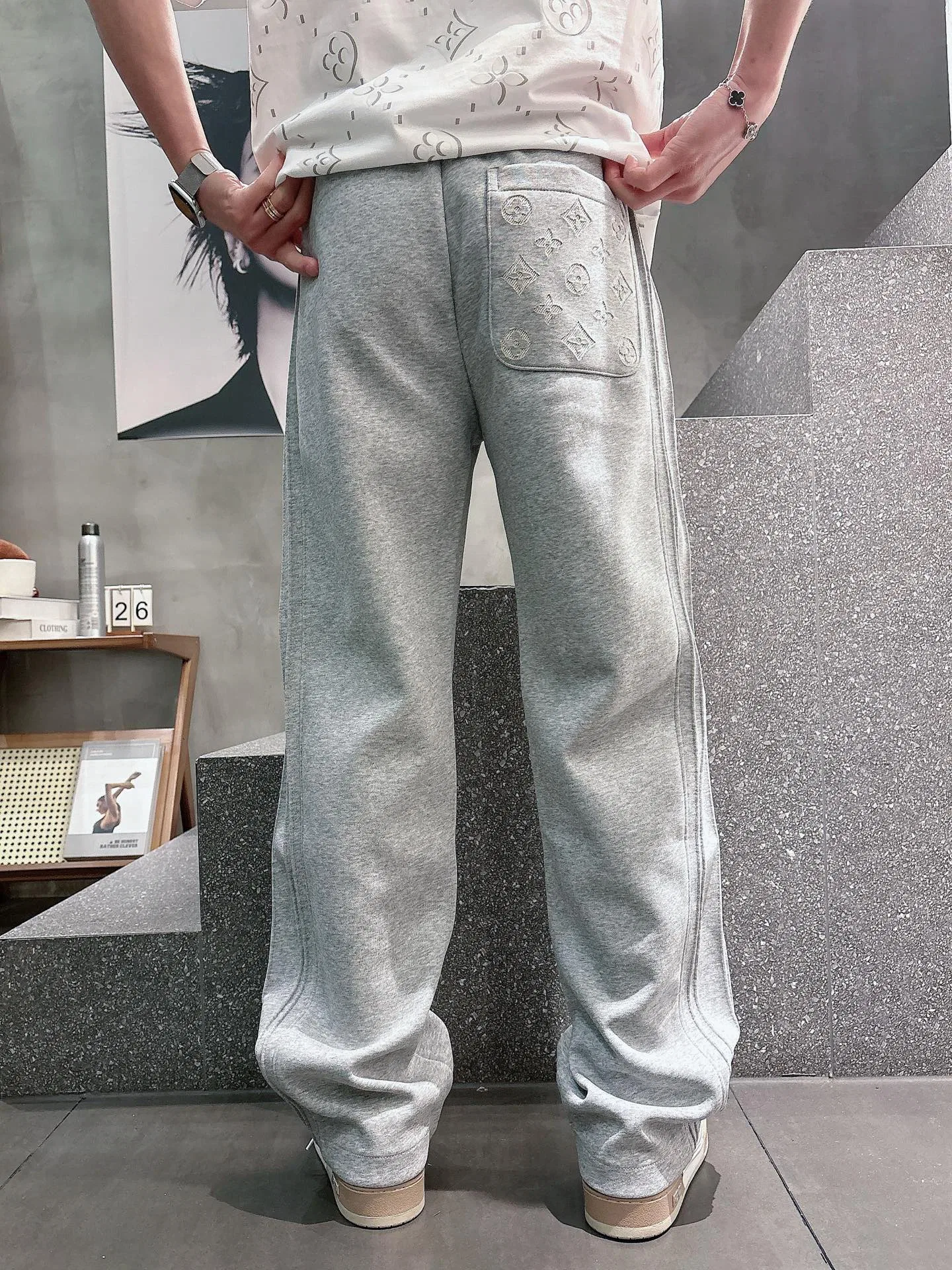 LV 27FW PXOPLTT 031 스웻팬츠 13