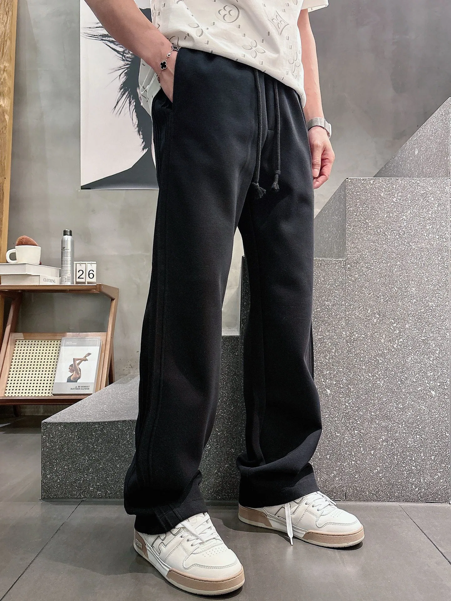 LV 27FW PXOPLTT 031 스웻팬츠 18