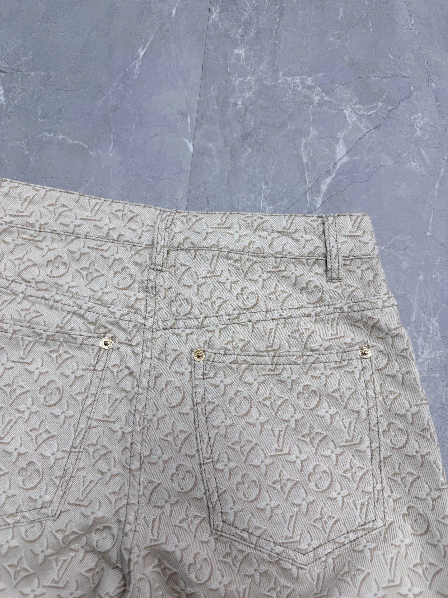 LV 27FW QBTUMXL 002 데님팬츠 8