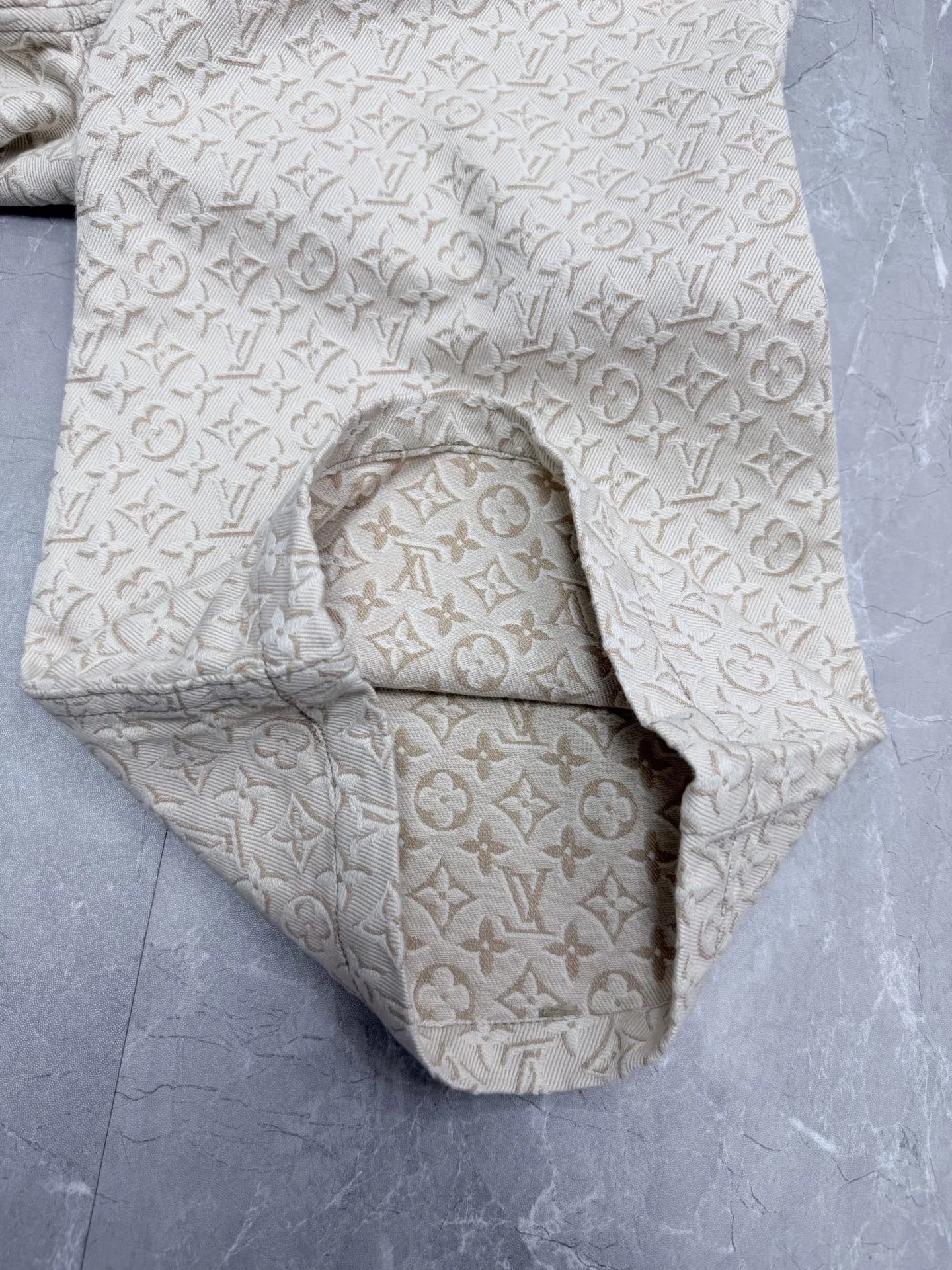 LV 27FW QBTUMXL 002 데님팬츠 9