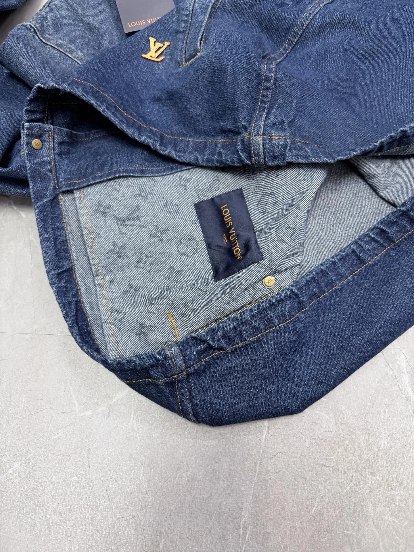 LV 27FW QBTUMXL 005 자켓 7
