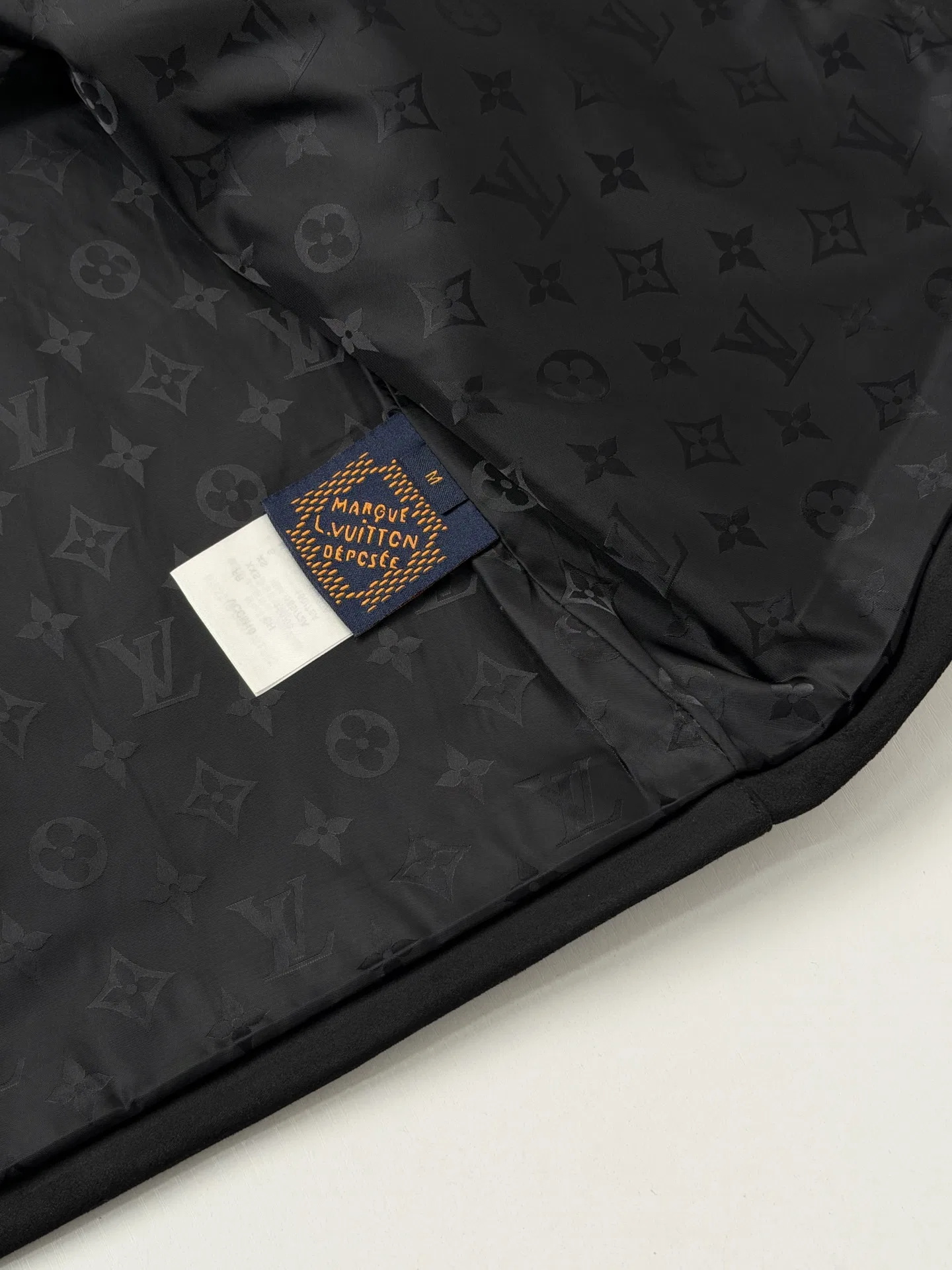 LV 27FW QBTUMXL 017 자켓 9