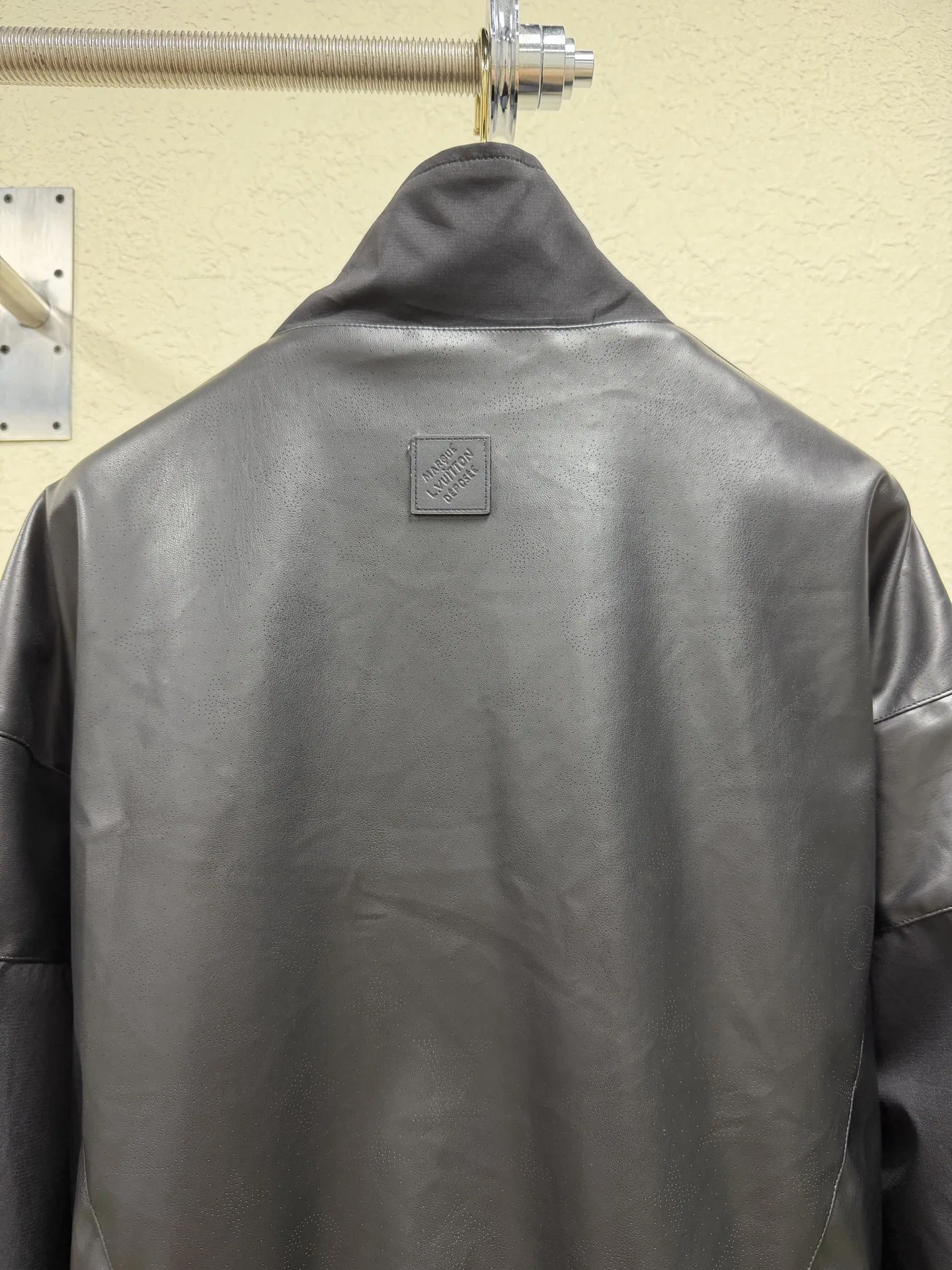 LV 27FW QBTUMXL 024 자켓 7