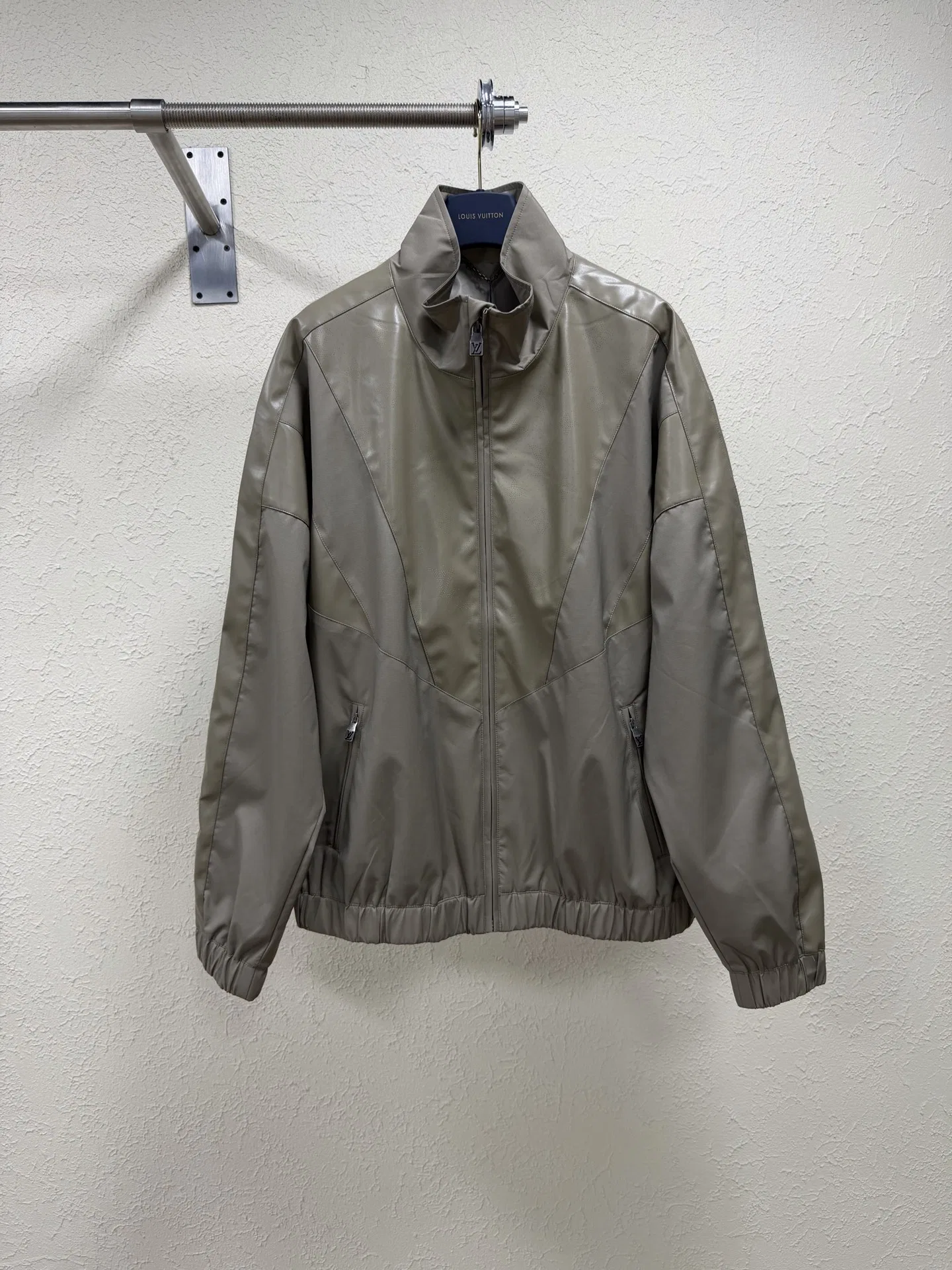 LV 27FW QBTUMXL 024 자켓 9
