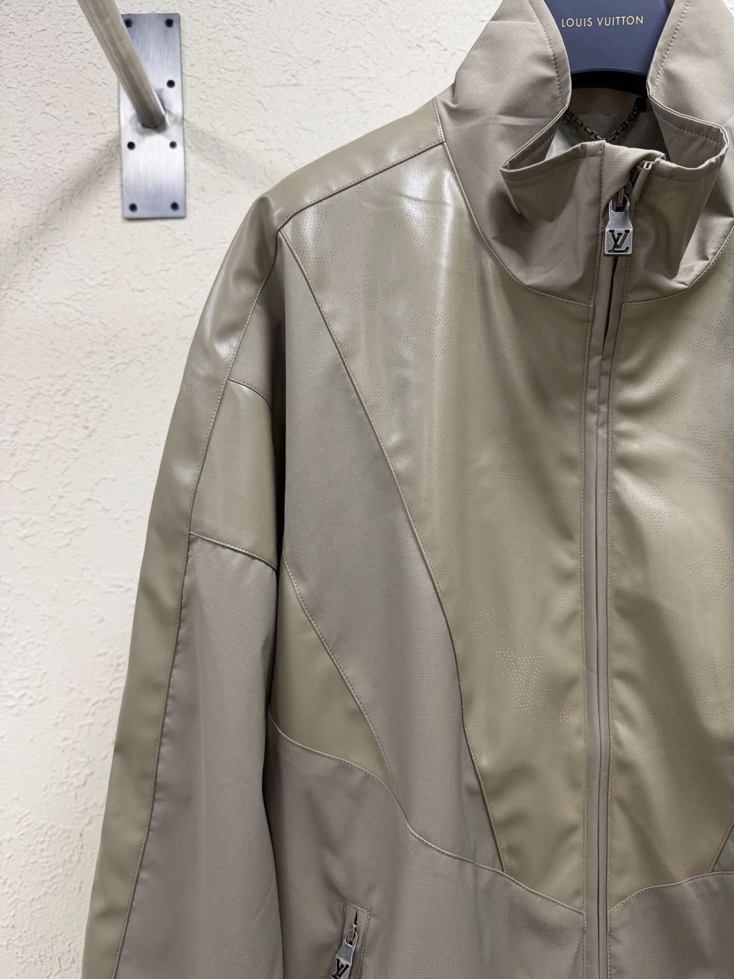 LV 27FW QBTUMXL 024 자켓 12