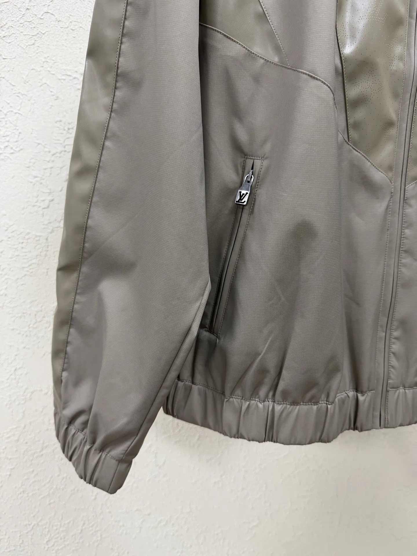 LV 27FW QBTUMXL 024 자켓 14