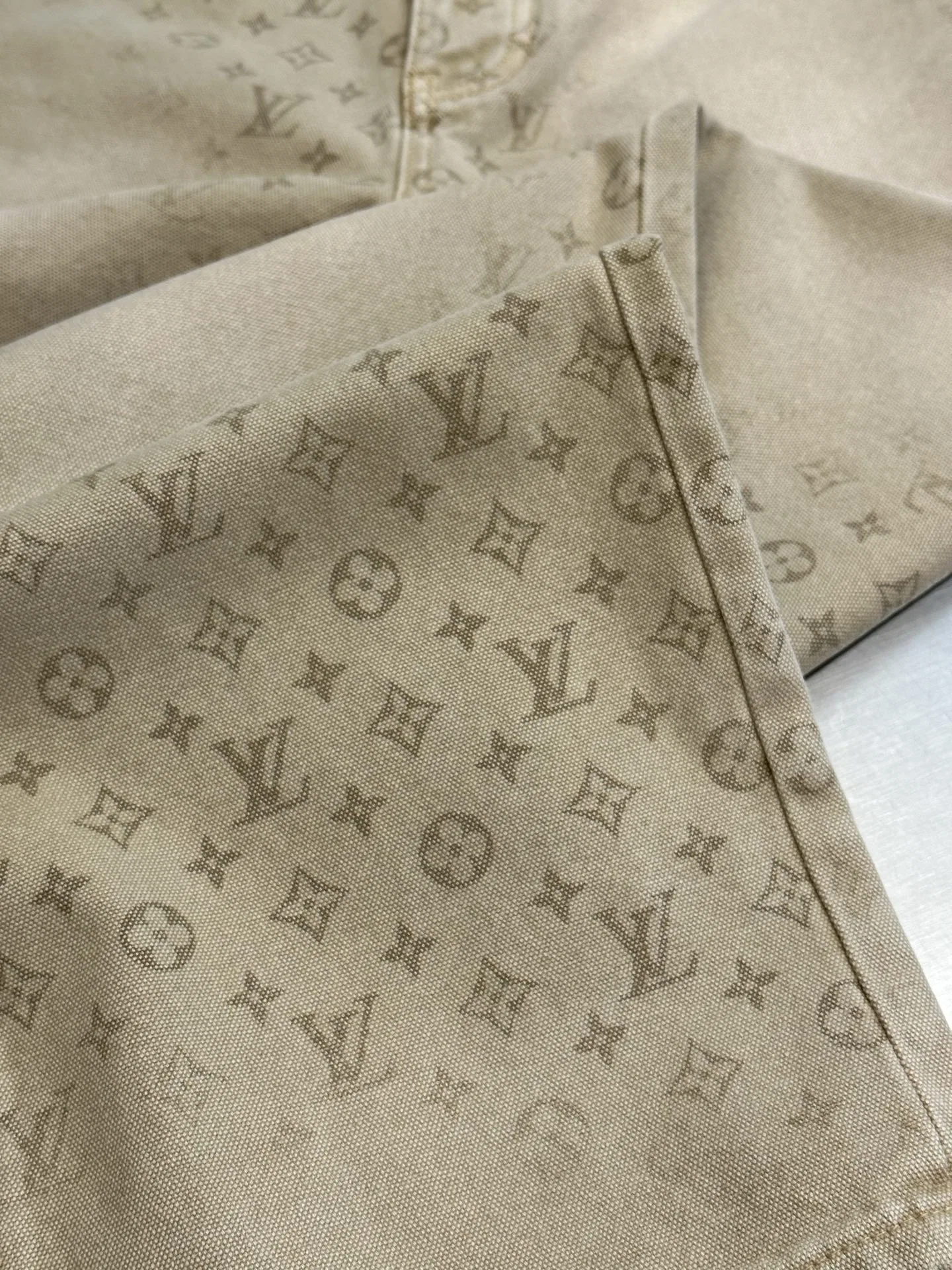 LV 27FW QBTUMXL 040 데님팬츠 7