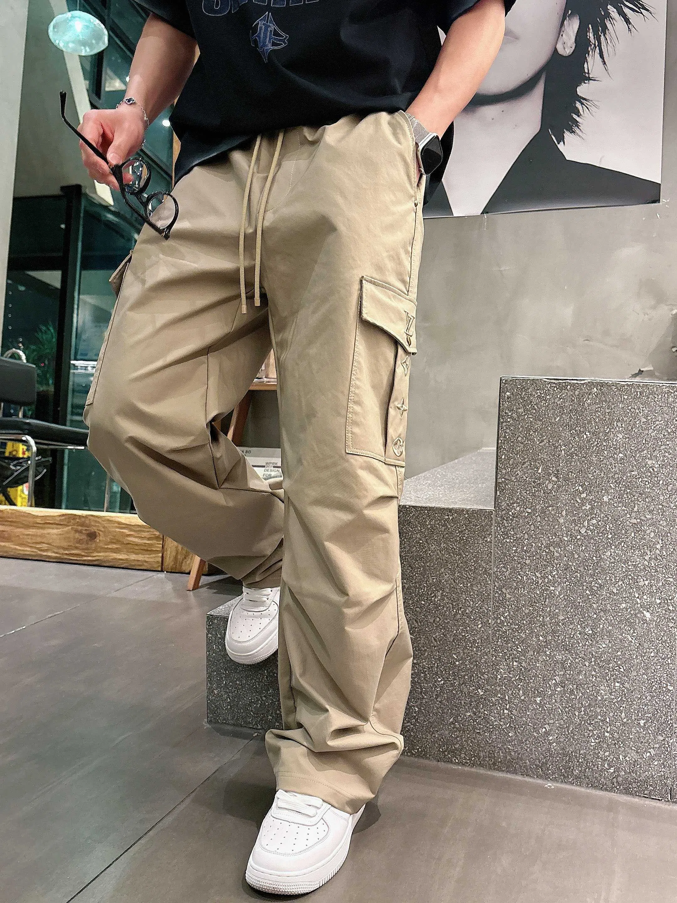 LV 27FW QCYEEAU 001 카고팬츠 8