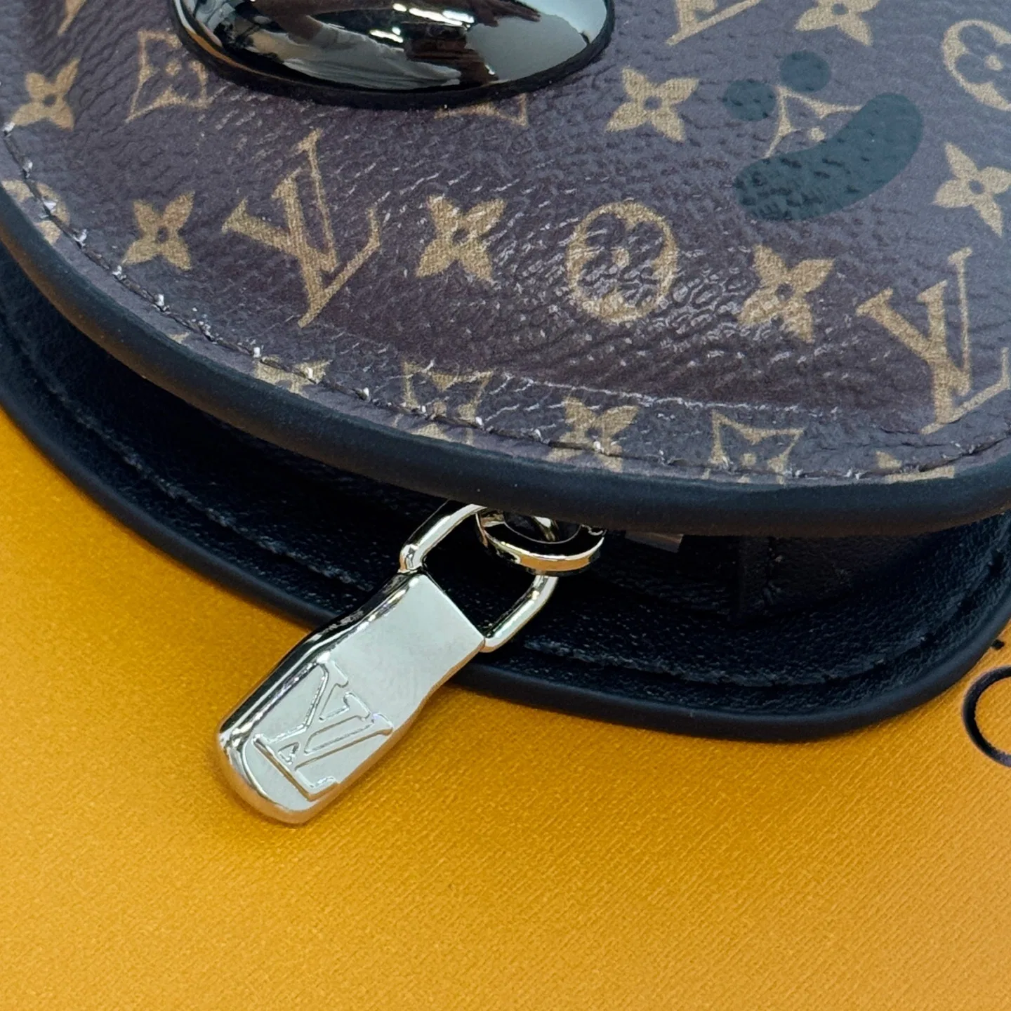 LV 27FW QCYEEAU 020 참 8