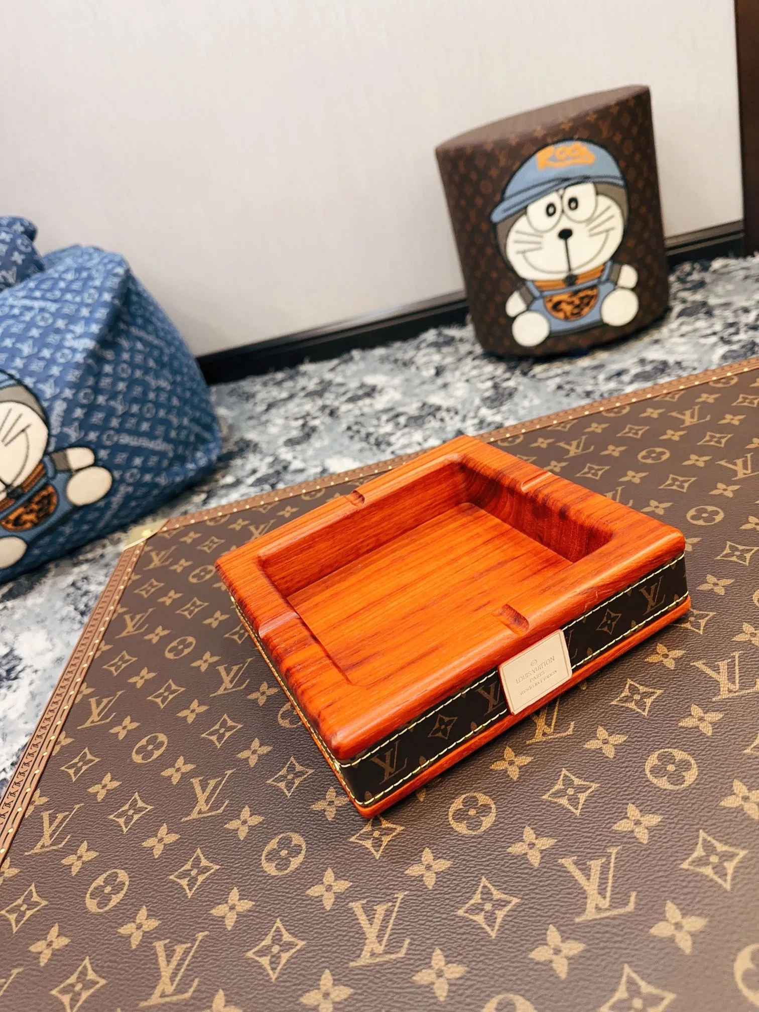 LV 27FW QCYEEAU 027 트레이 9