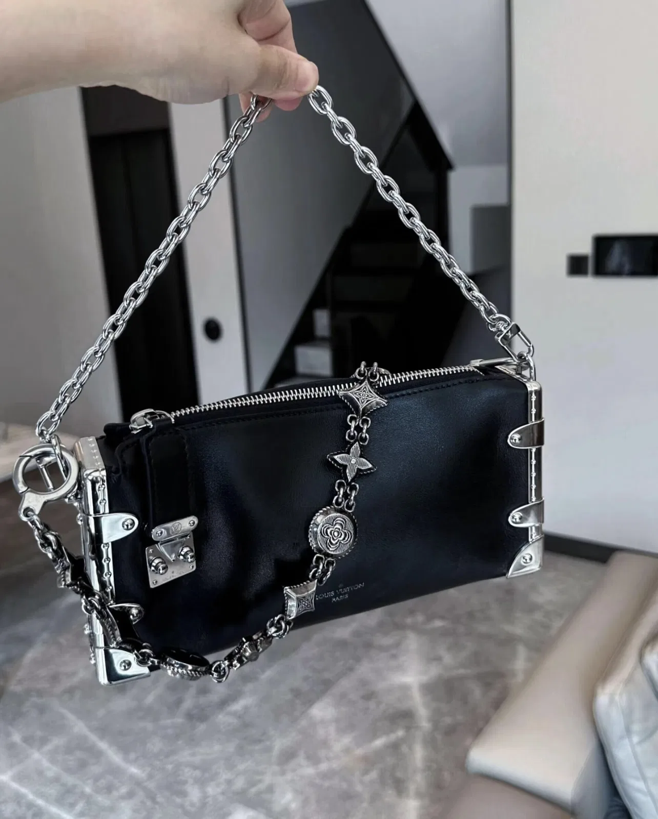 LV 27FW QCYEEAU 034 참 12