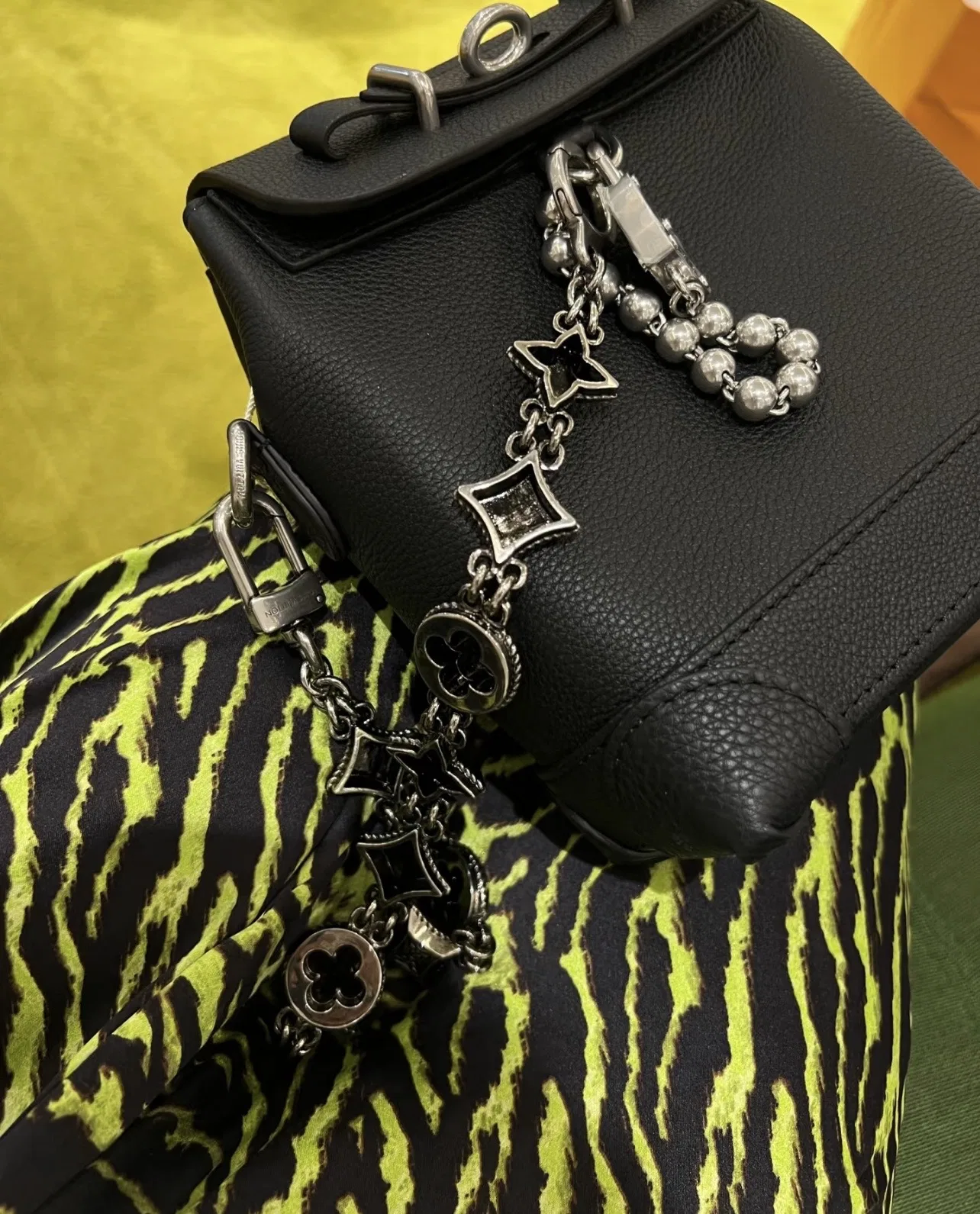 LV 27FW QCYEEAU 034 참 14