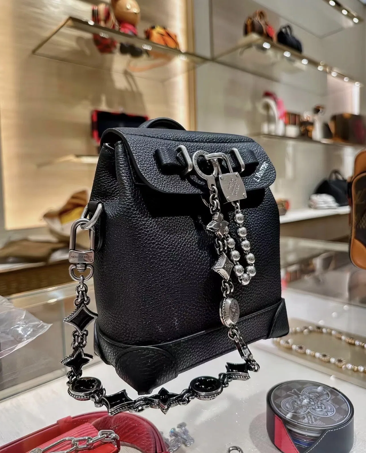 LV 27FW QCYEEAU 034 참 15