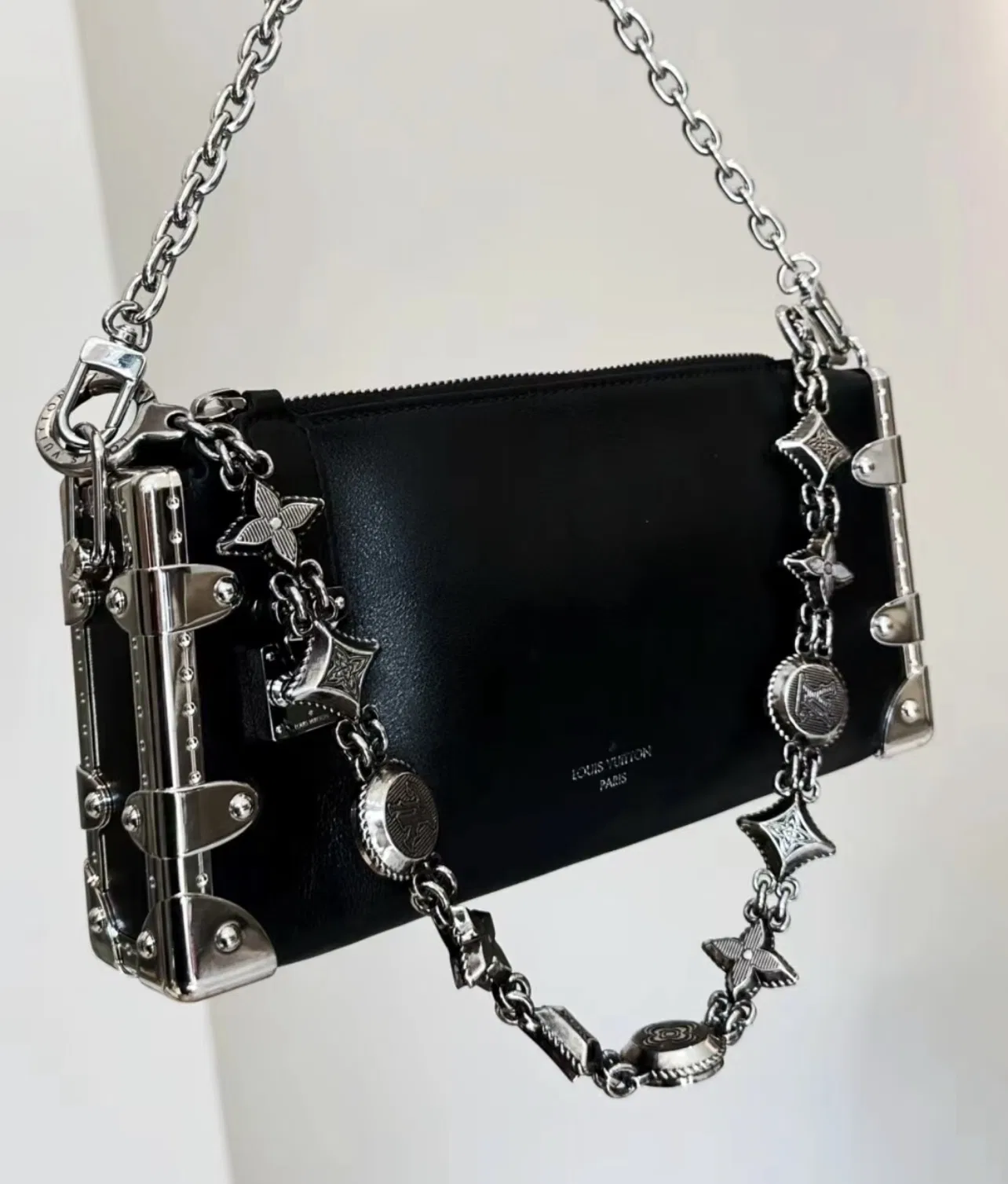 LV 27FW QCYEEAU 034 참 17