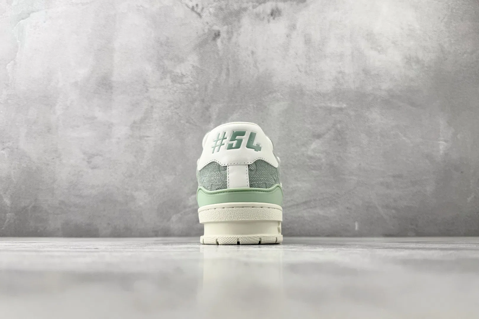 LV 27FW QCYEEAU 036 스니커즈 9