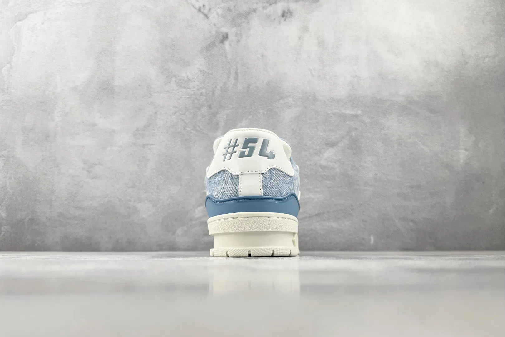 LV 27FW QCYEEAU 036 스니커즈 18