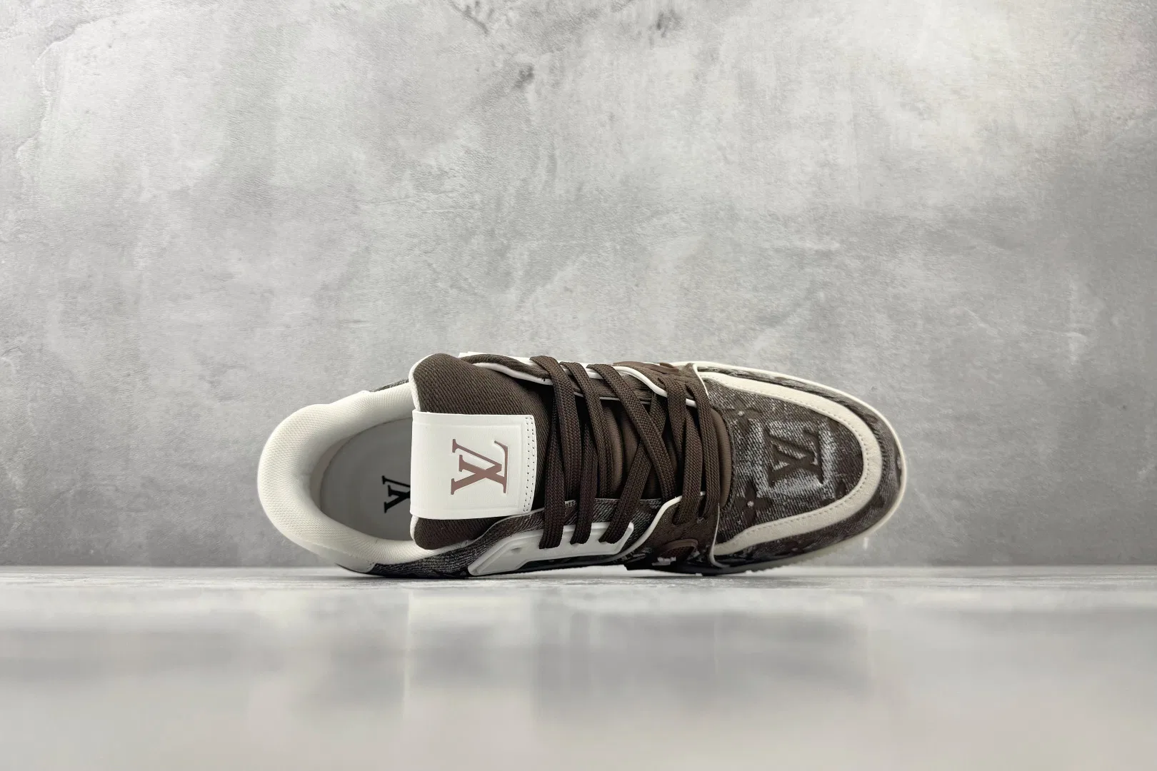 LV 27FW QCYEEAU 036 스니커즈 21