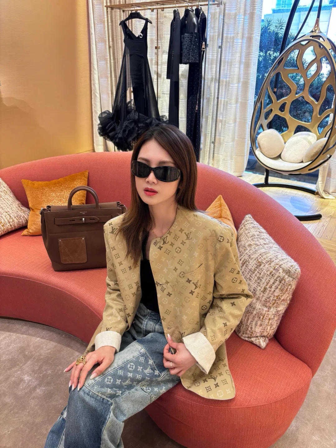 LV 27FW QCYEEAU 037 데님팬츠 11