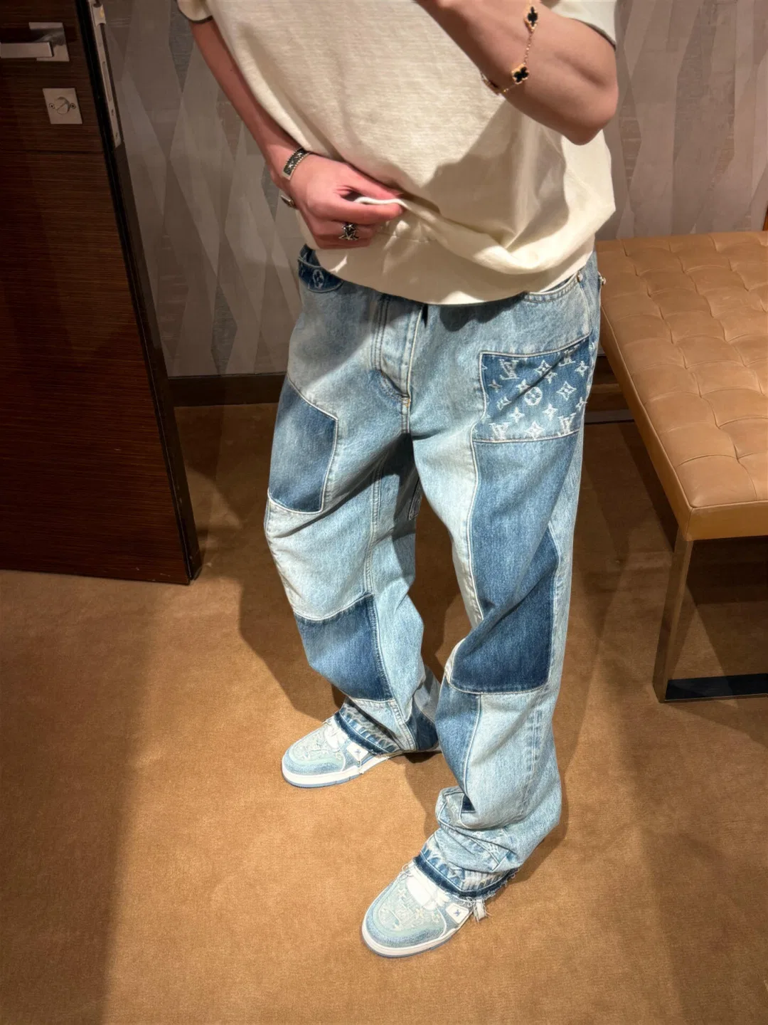 LV 27FW QCYEEAU 037 데님팬츠 19