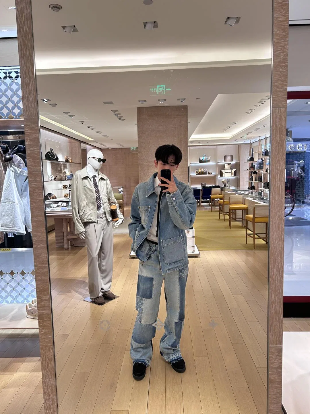 LV 27FW QCYEEAU 037 데님팬츠 26