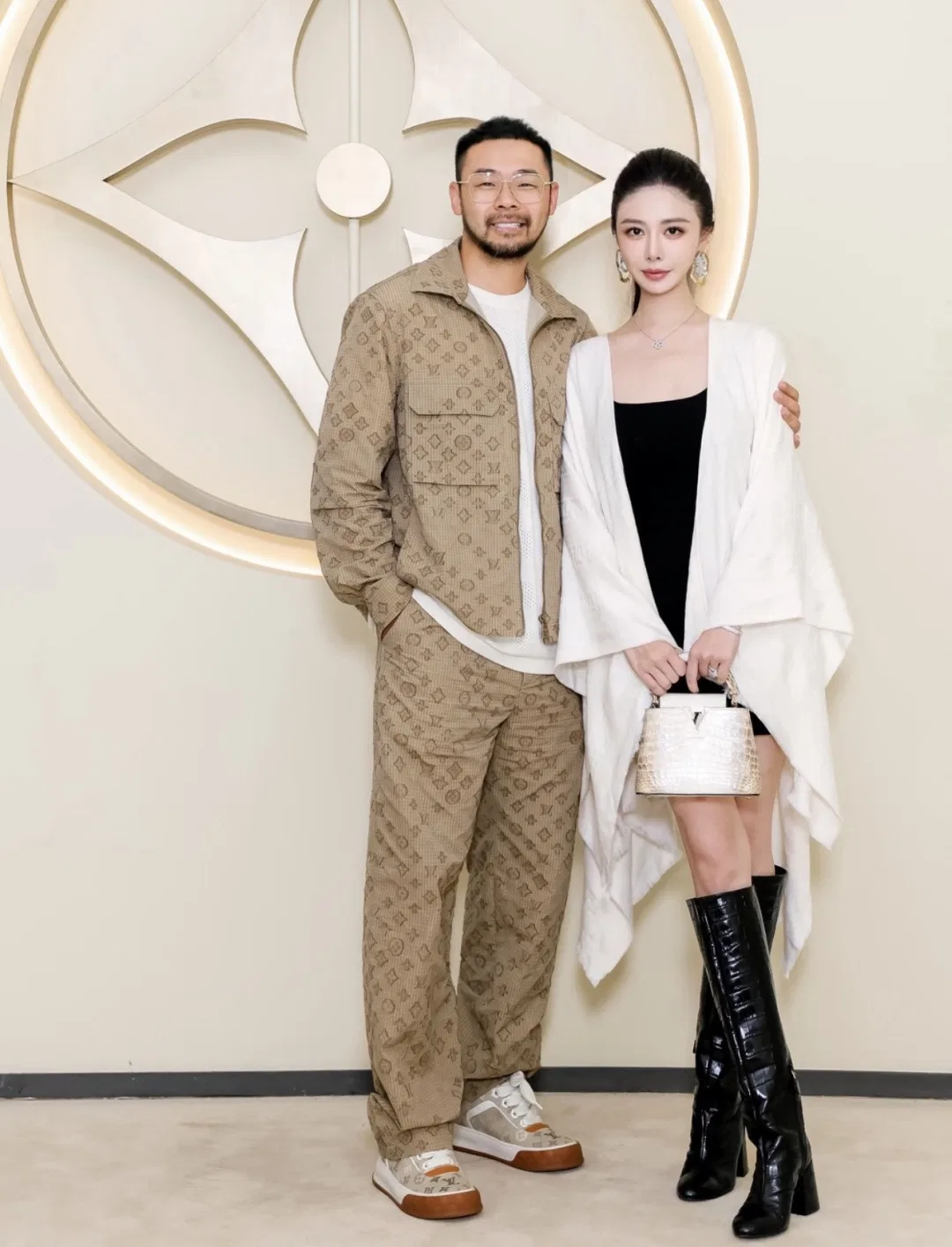 LV 27FW QCYEEAU 040 데님팬츠 10