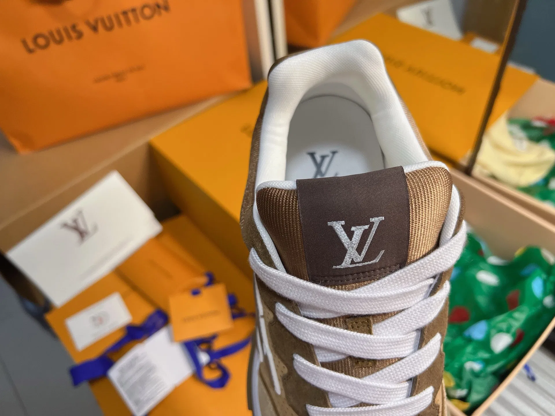LV 27FW QVUSQNN 011 스니커즈 15